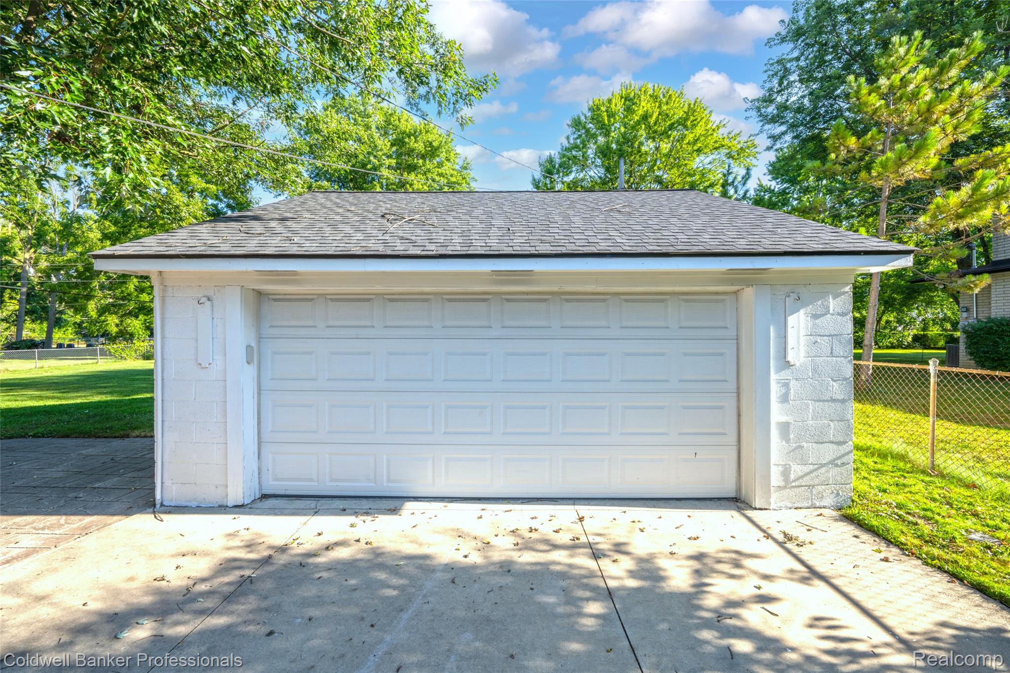 5475 Botsford Avenue Property Photo 26