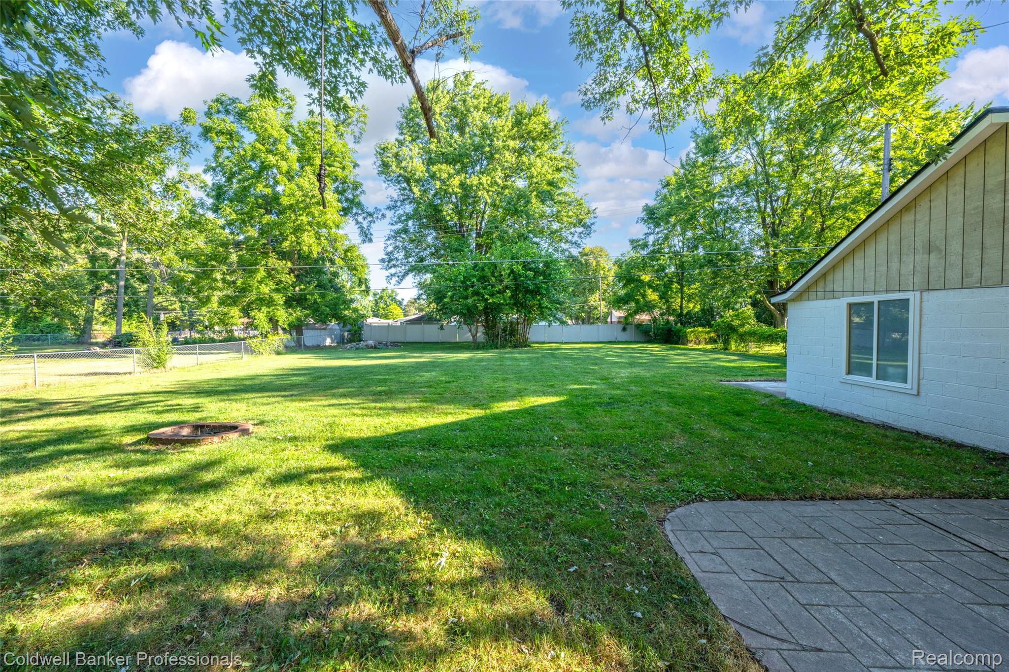 5475 Botsford Avenue Property Photo 37