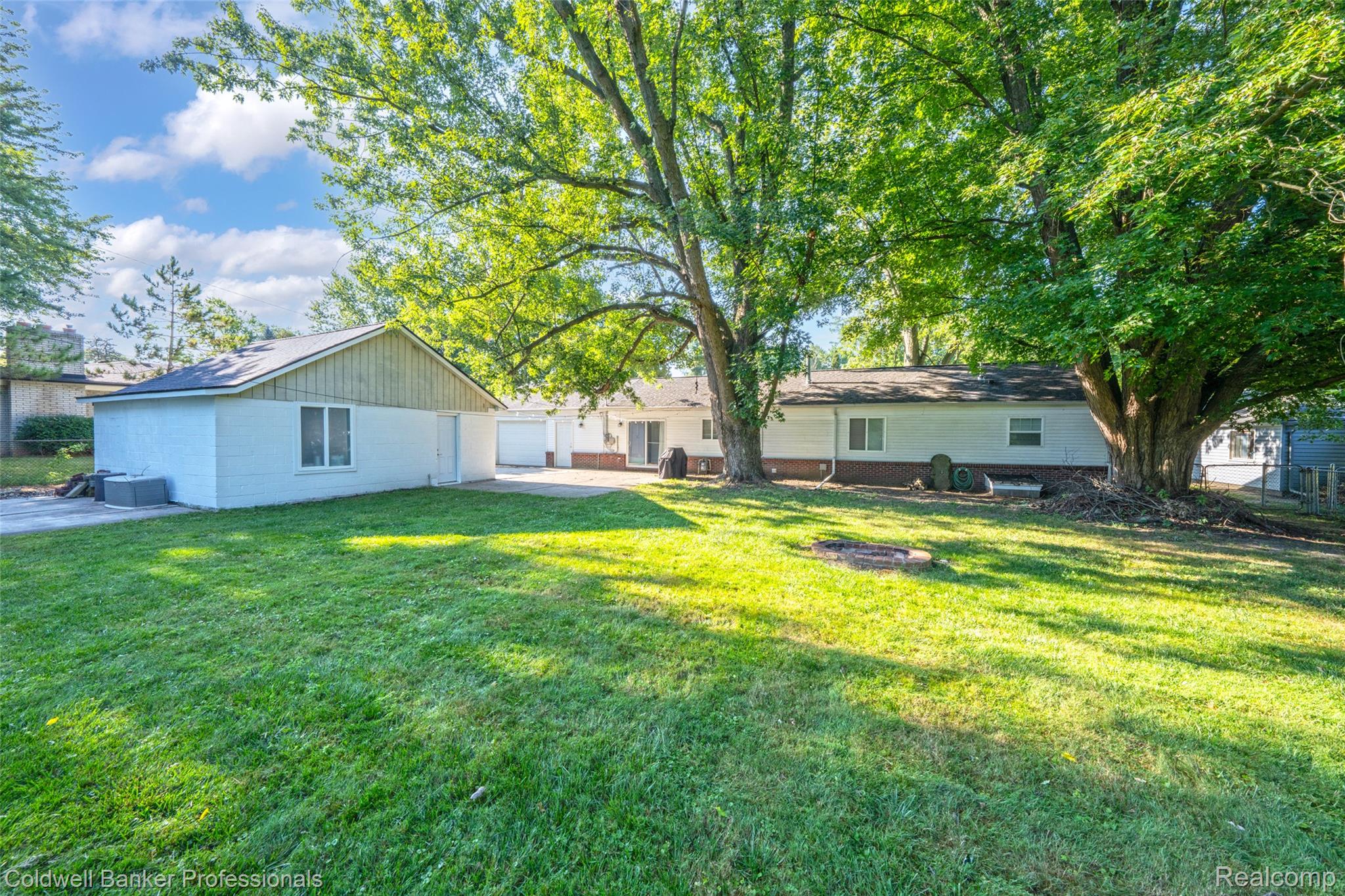5475 Botsford Avenue Property Photo 40