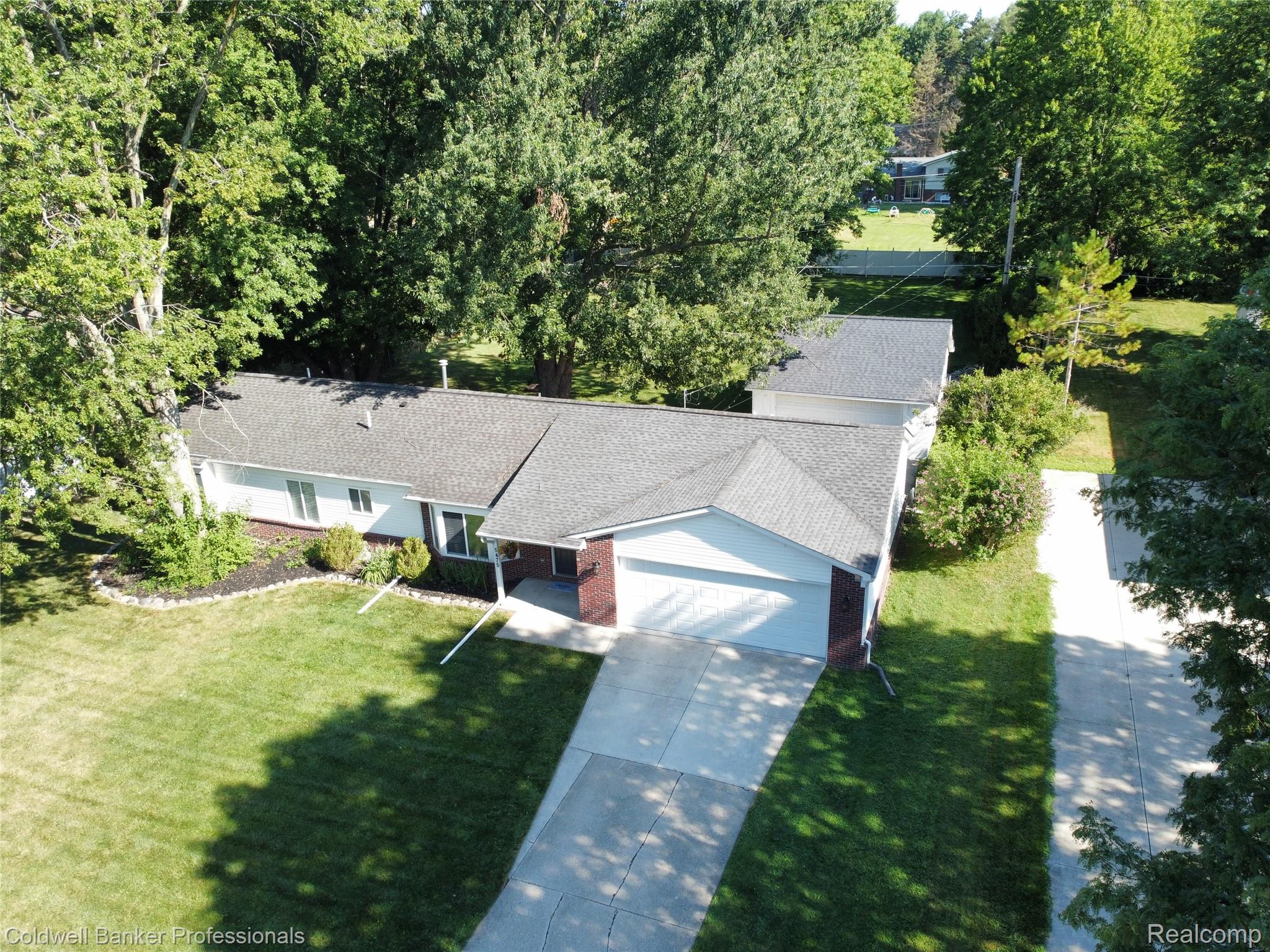 5475 Botsford Avenue Property Photo 43
