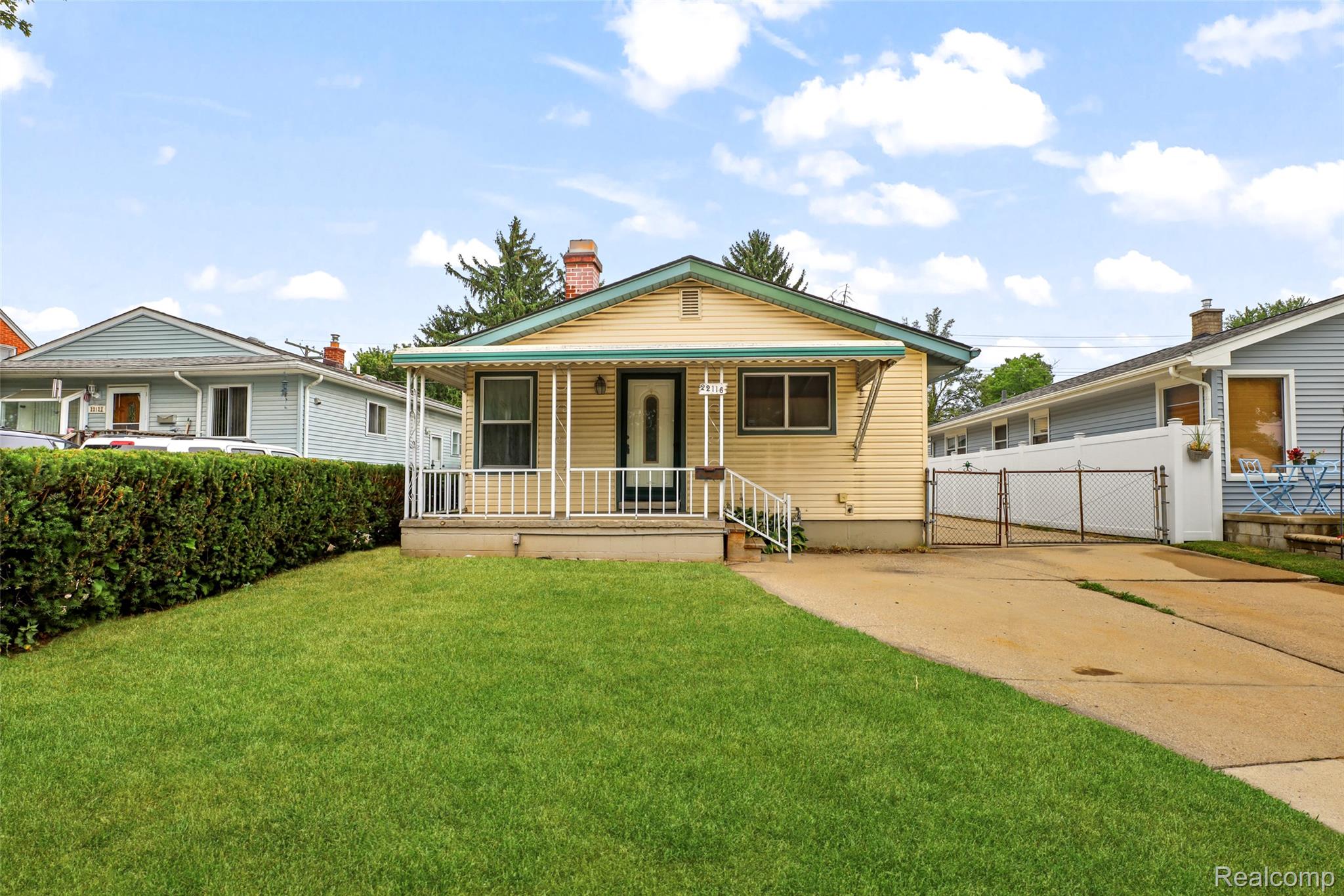 22116 Wick Road Property Photo 2