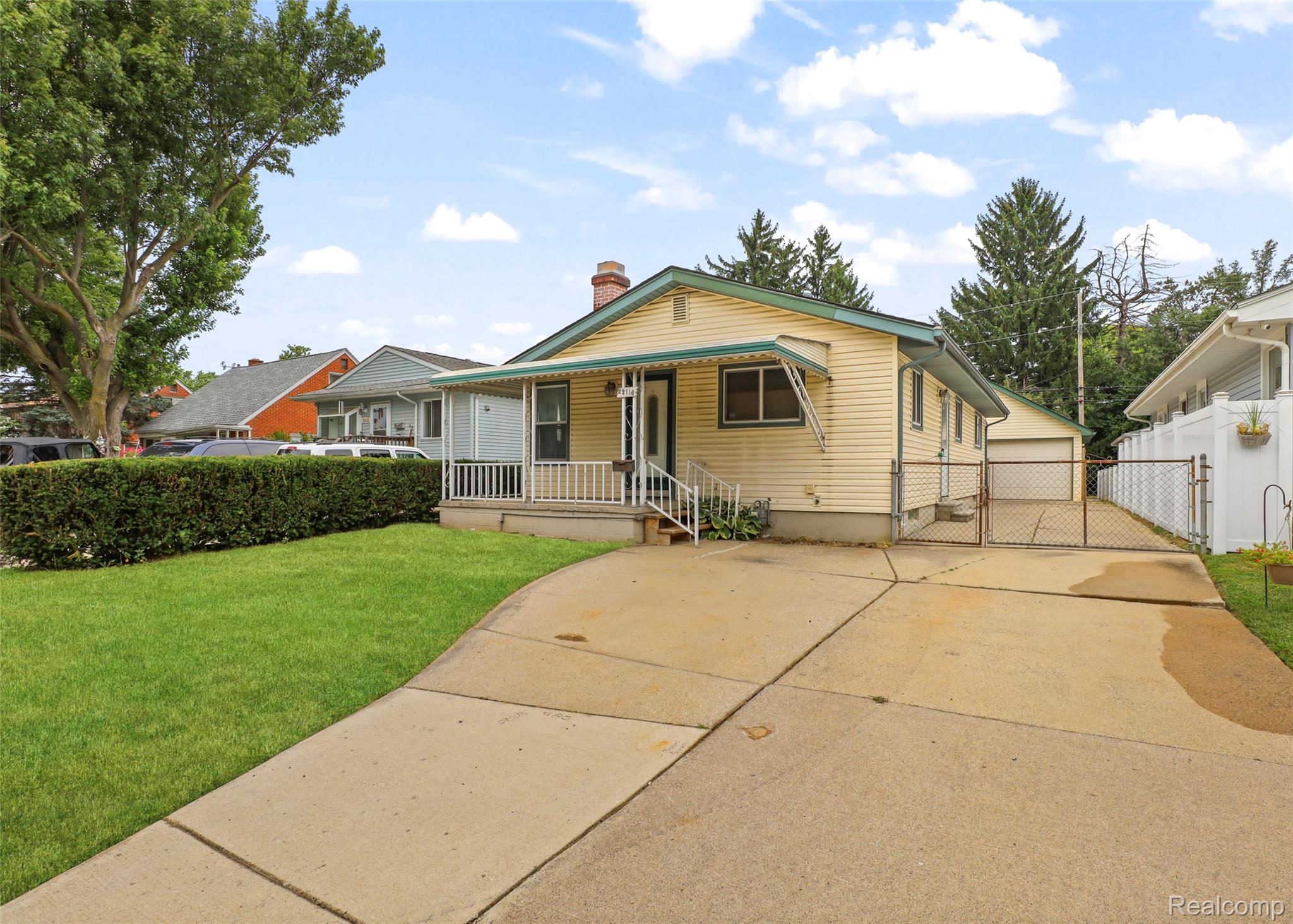 22116 Wick Road Property Photo 3
