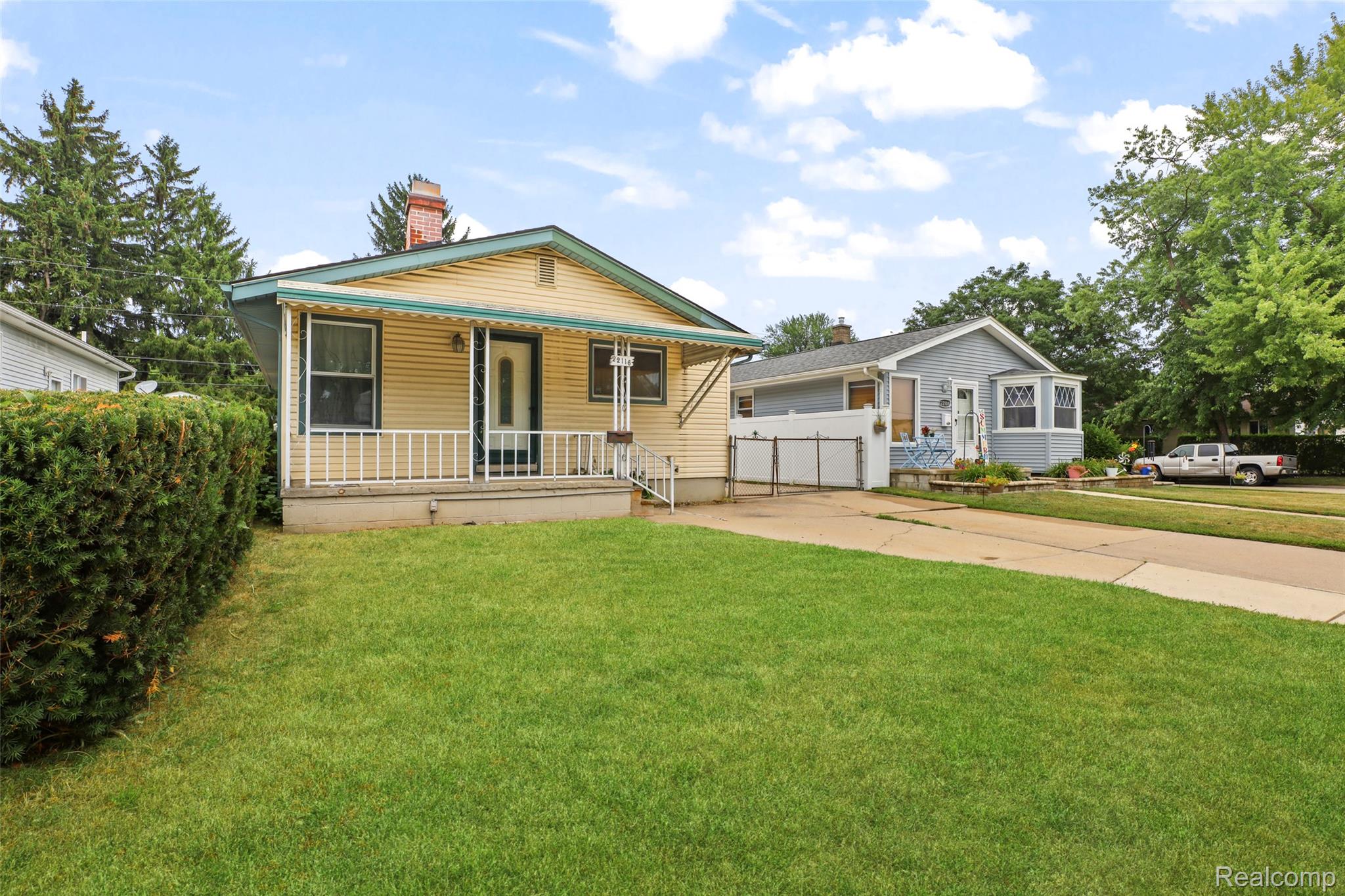 22116 Wick Road Property Photo 4