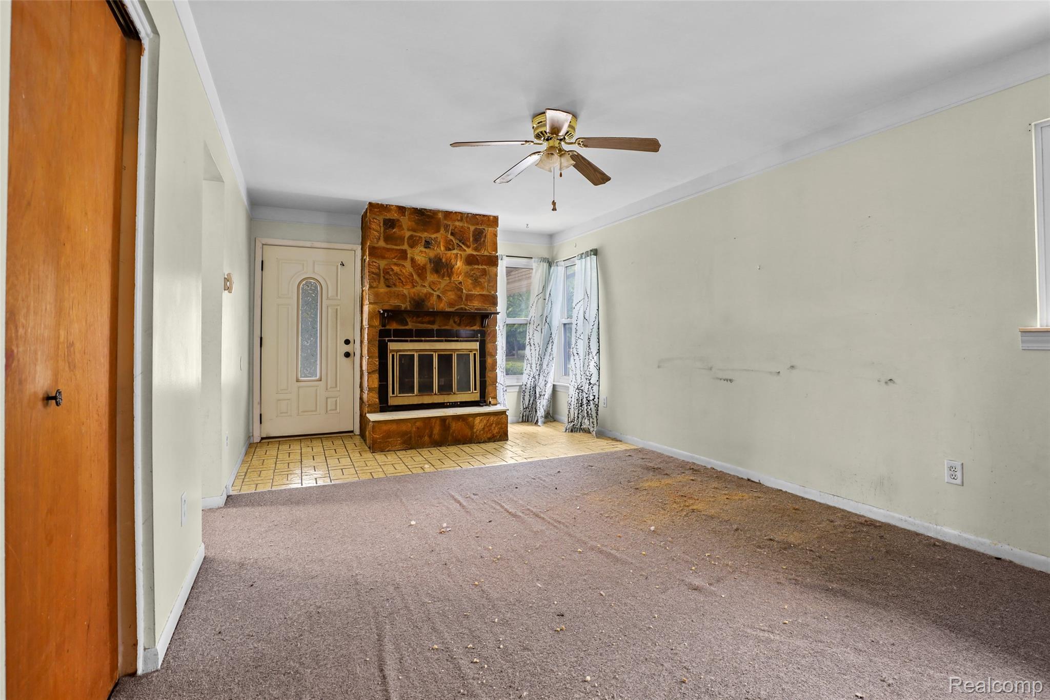 22116 Wick Road Property Photo 9