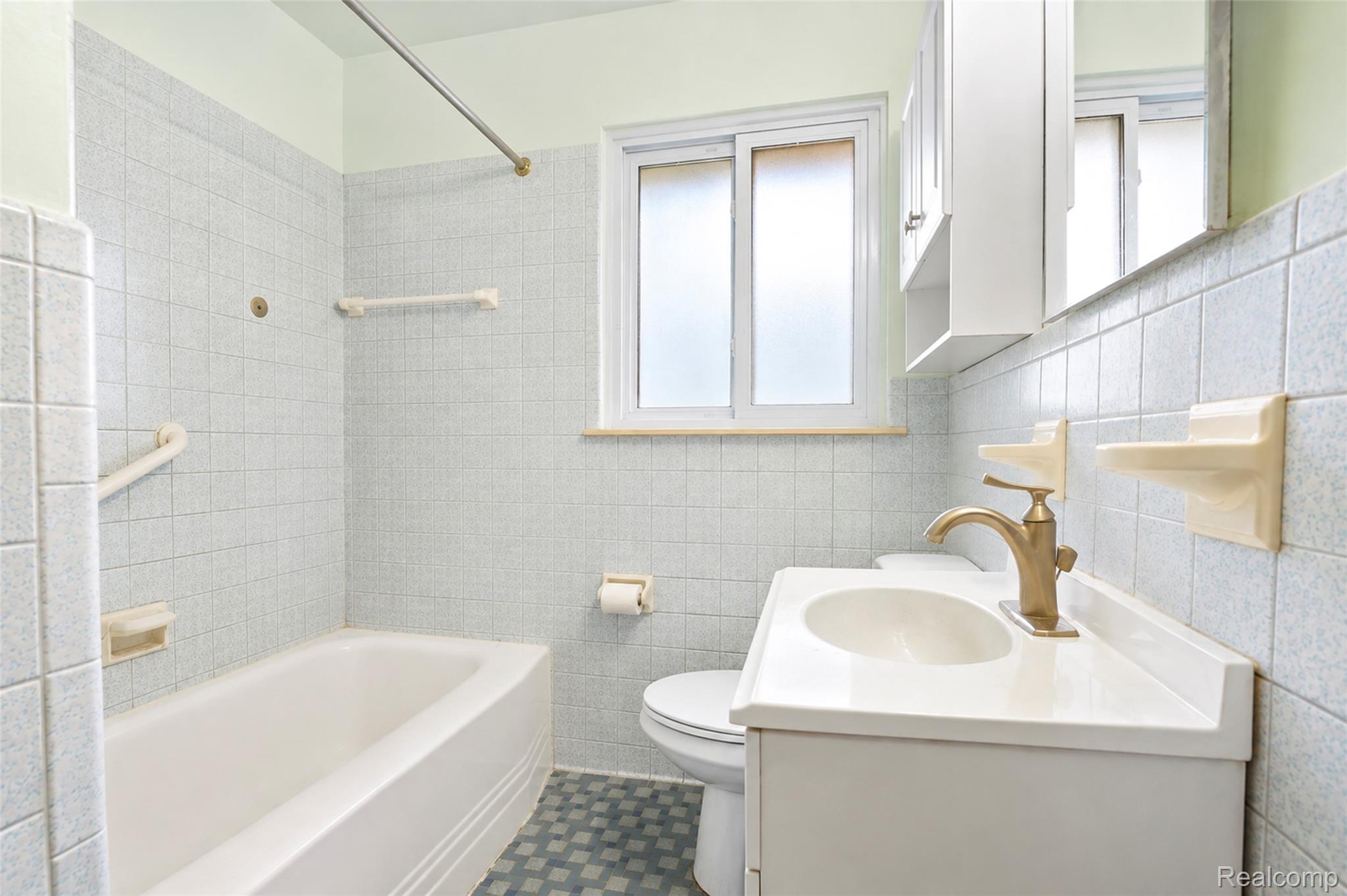 22116 Wick Road Property Photo 14