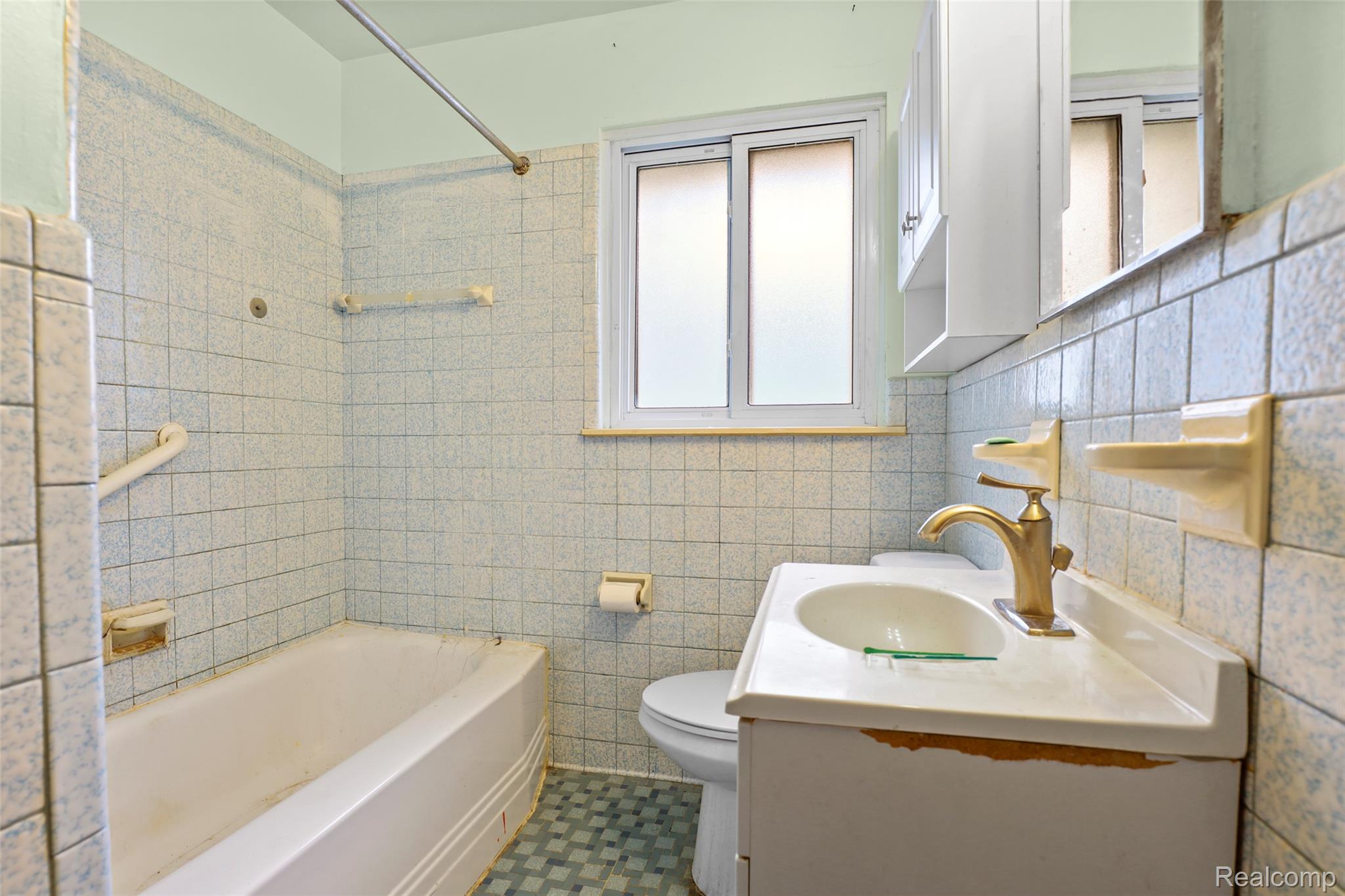 22116 Wick Road Property Photo 15