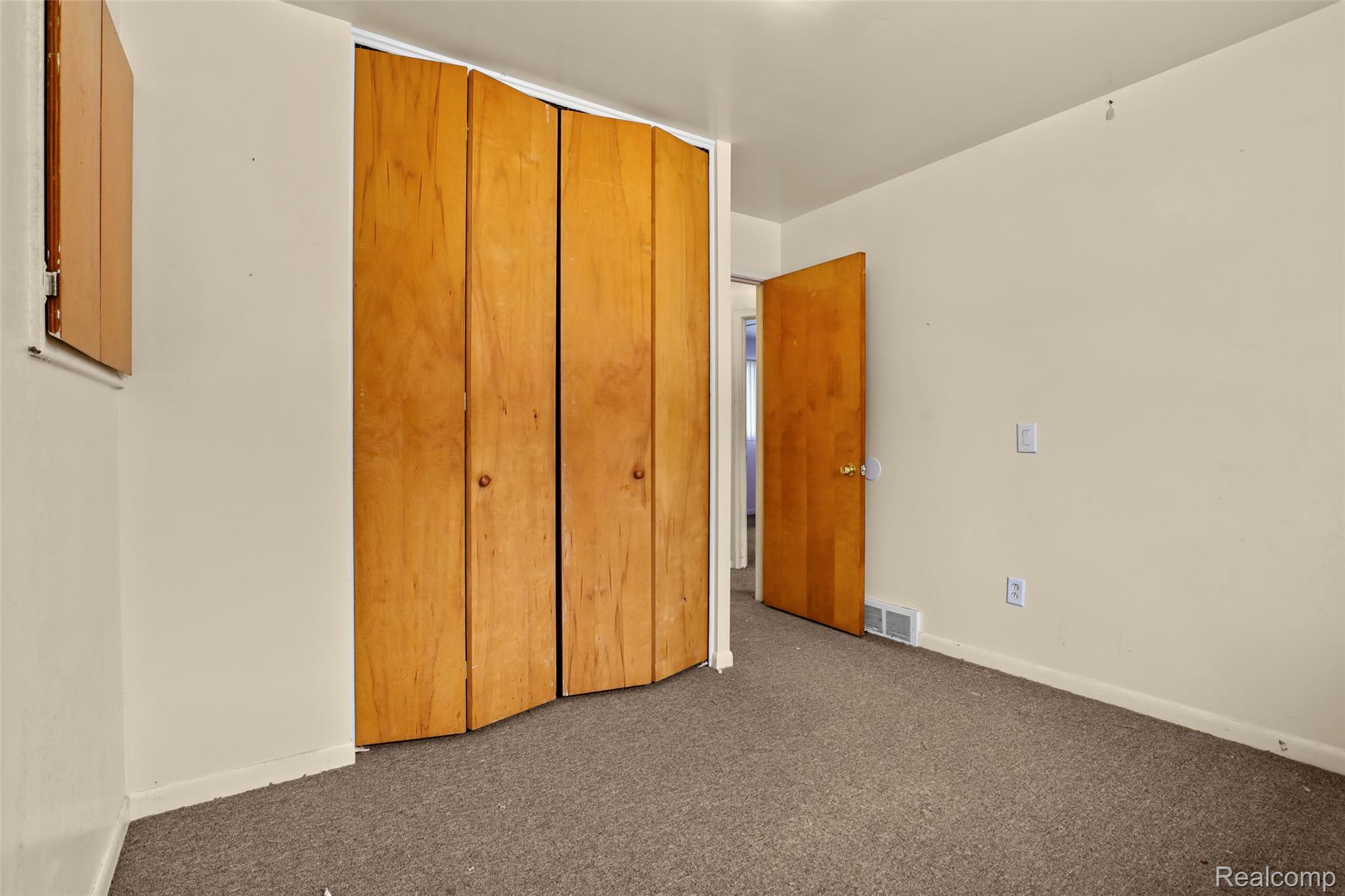 22116 Wick Road Property Photo 17