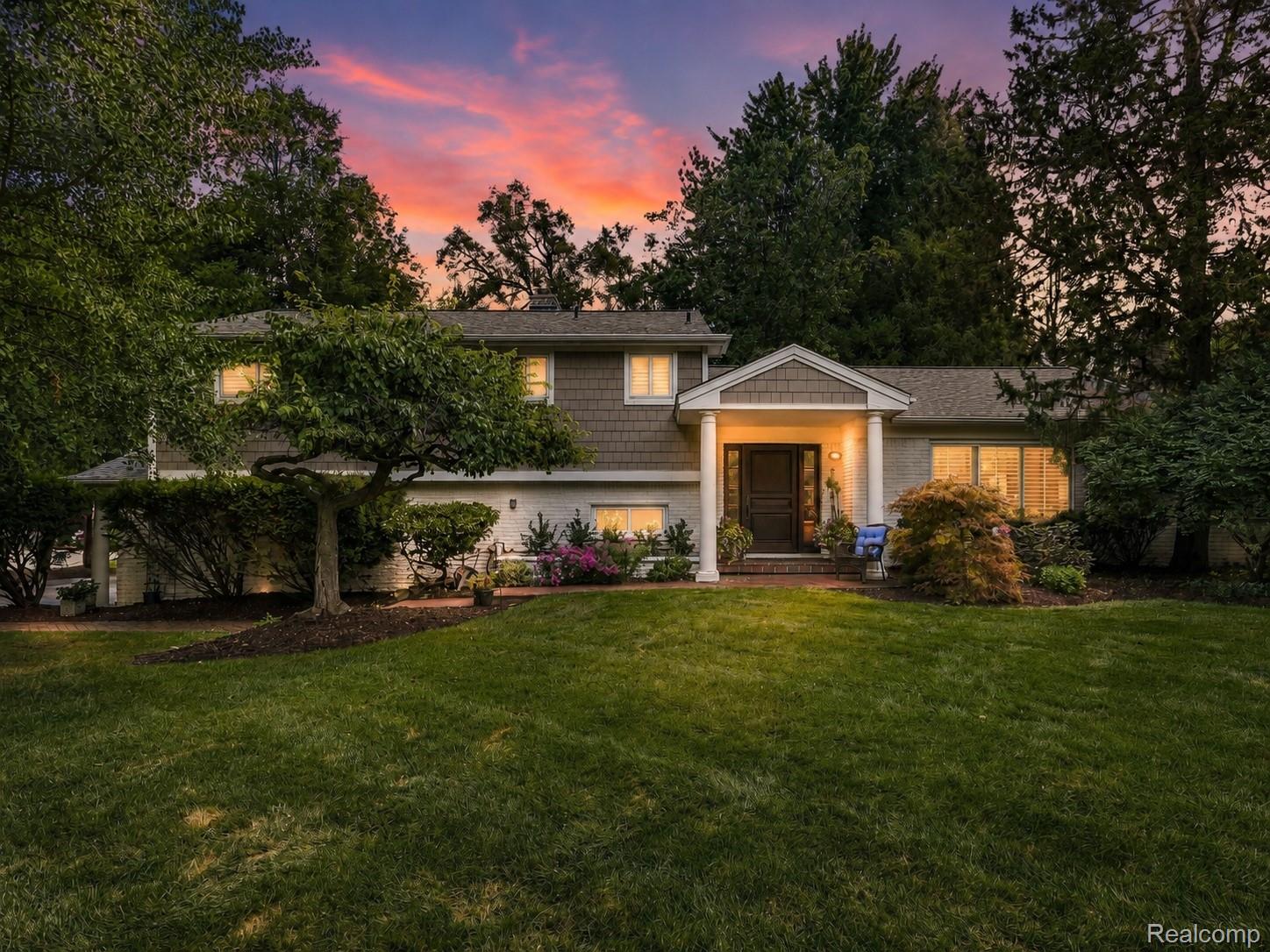 5523 Crabtree Road Property Photo 1