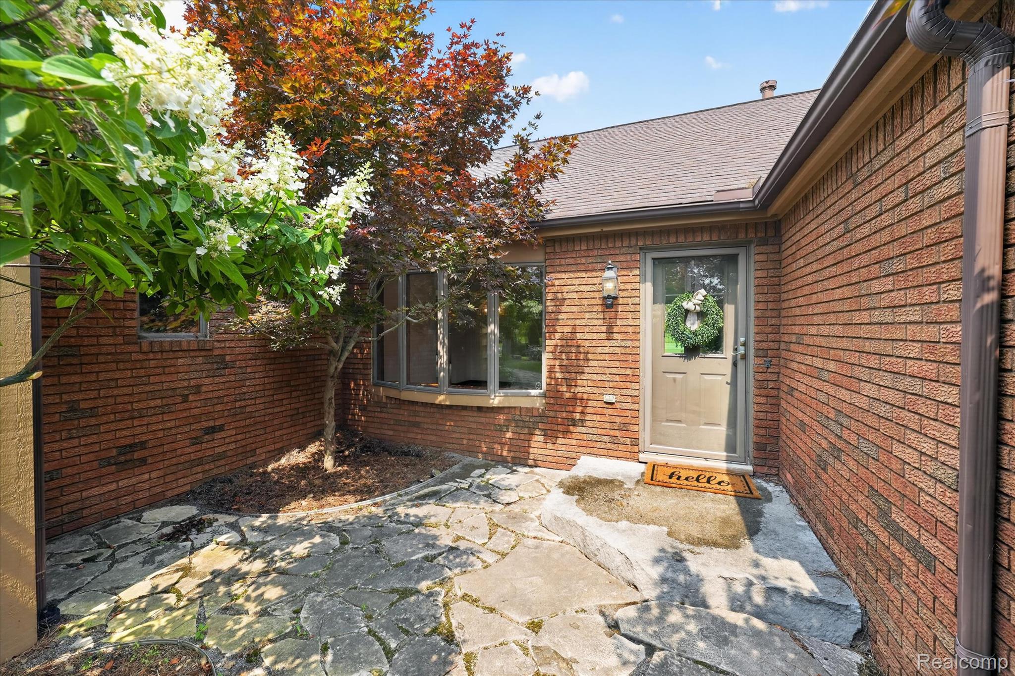 5461 Countryside Drive Property Photo 3