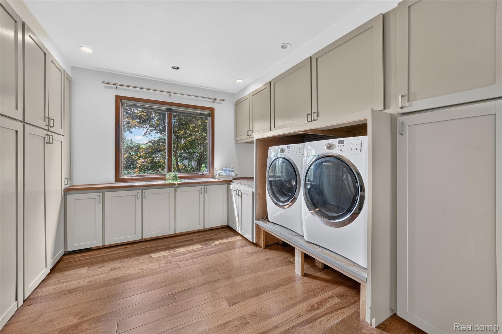 5461 Countryside Drive Property Photo 12
