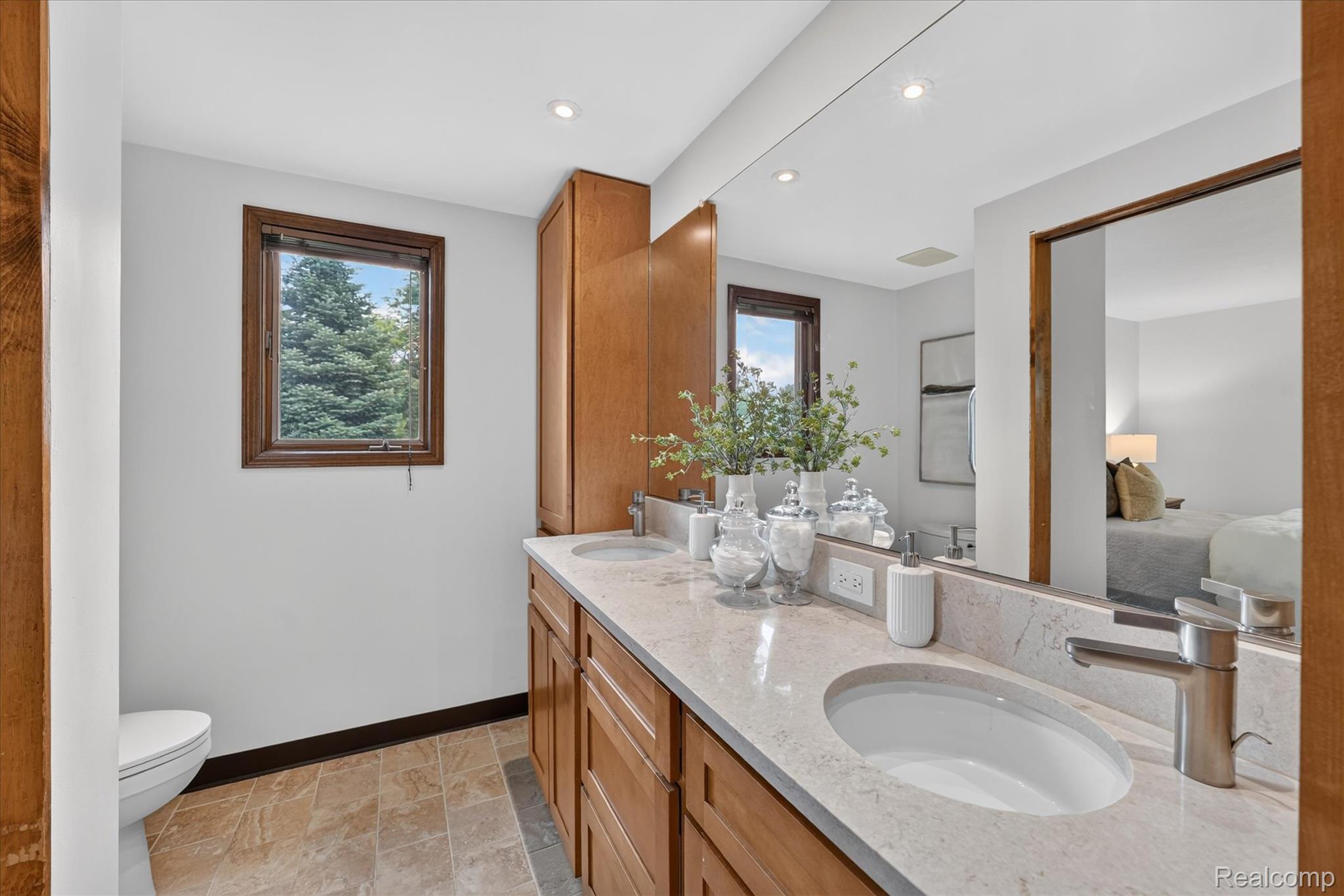 5461 Countryside Drive Property Photo 18