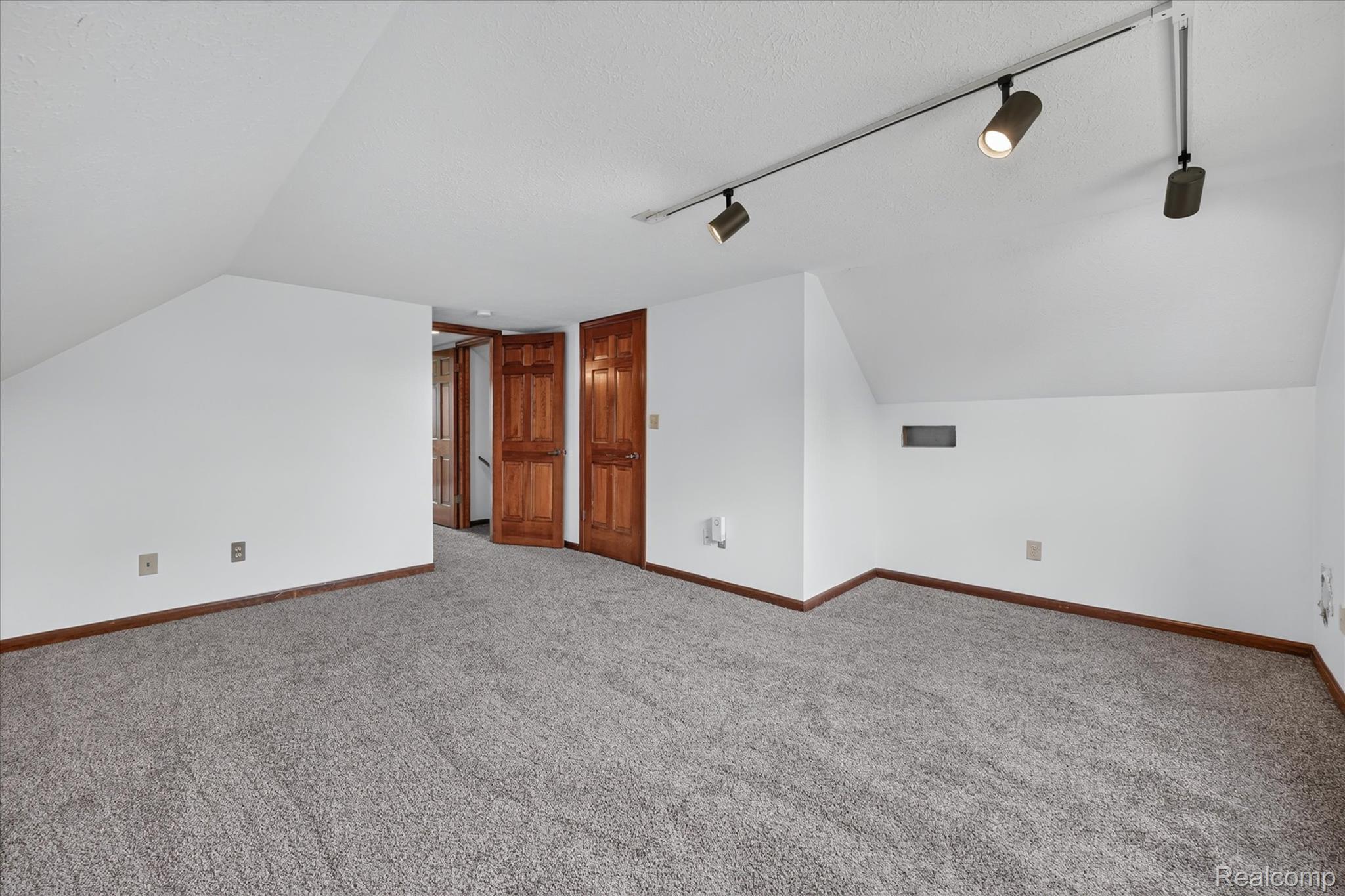 5461 Countryside Drive Property Photo 28