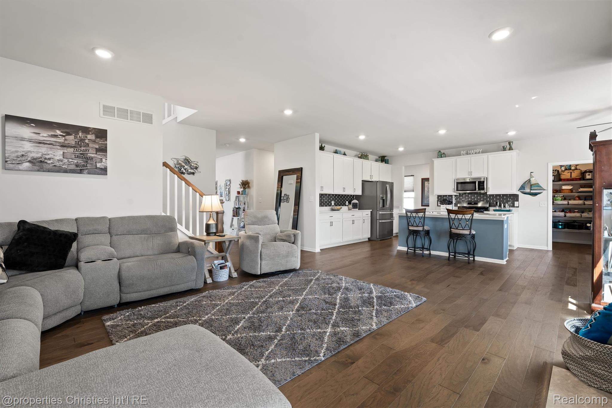 2721 Maize Loop Property Photo 10