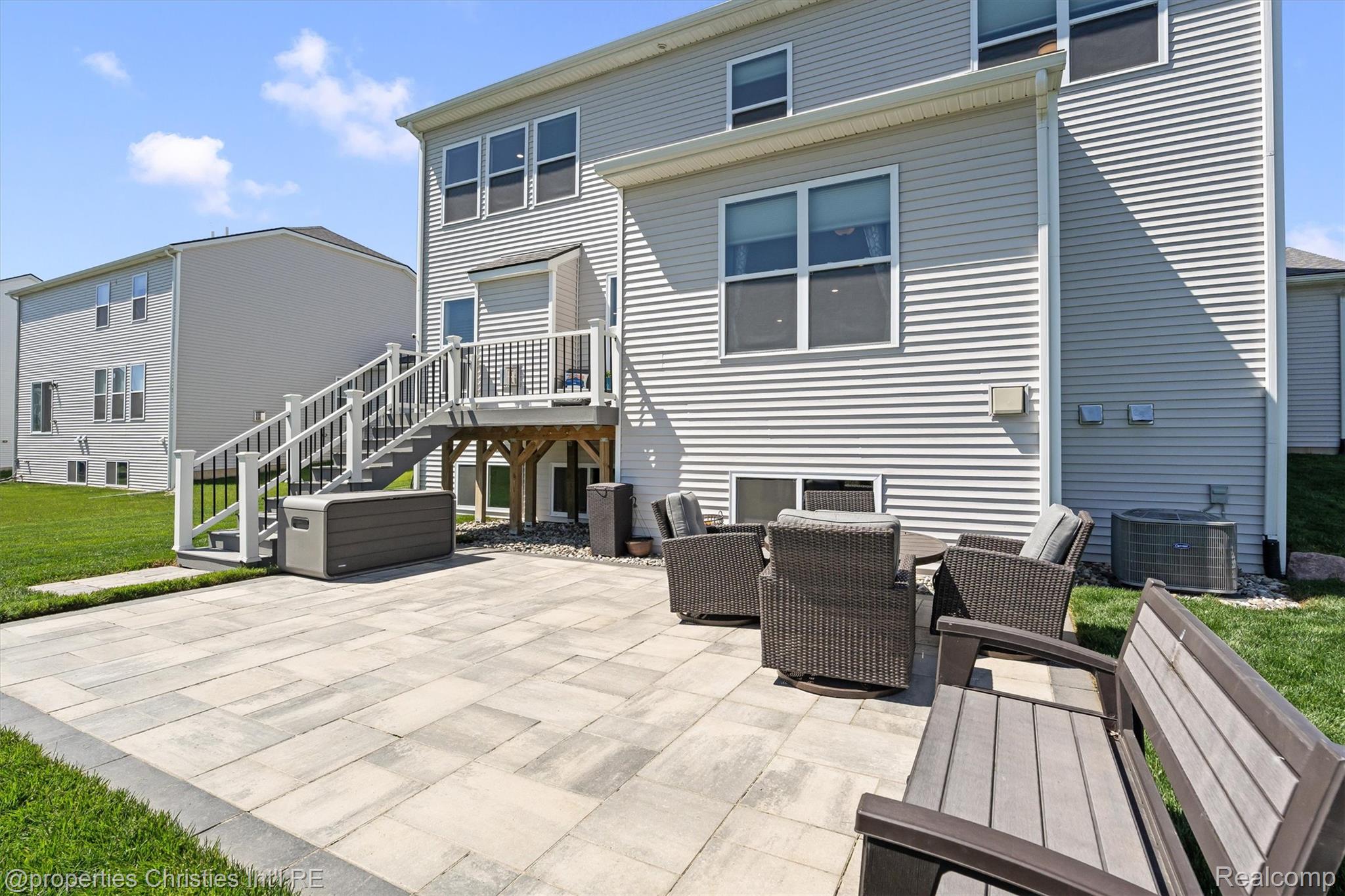 2721 Maize Loop Property Photo 43