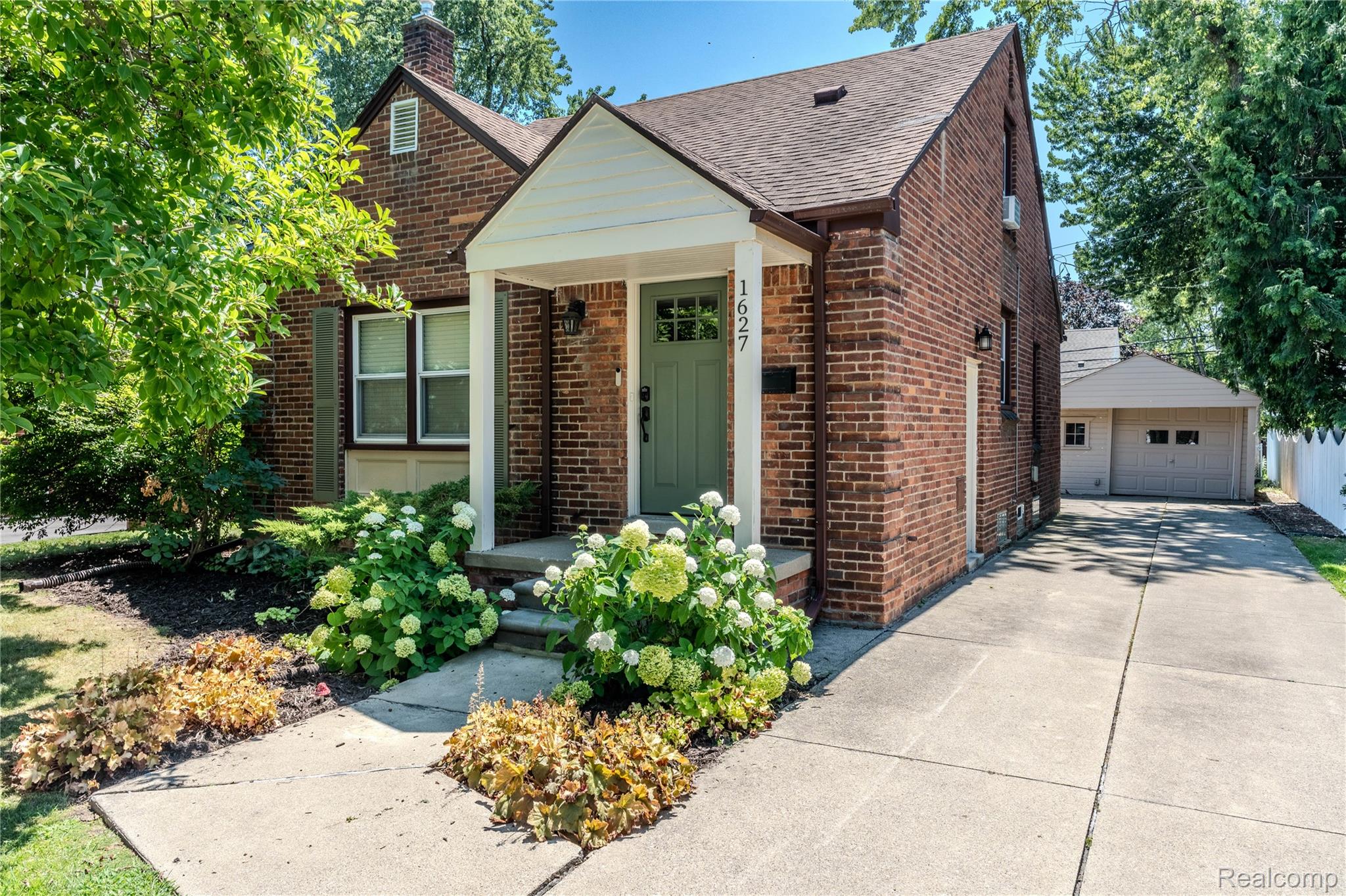 1627 Columbia Road Property Photo 1