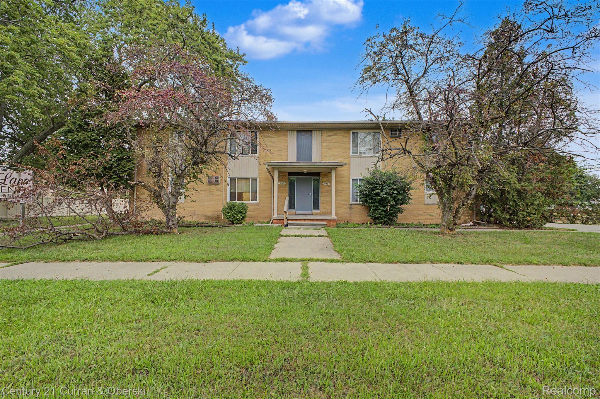 29425 W Jefferson Avenue Property Photo 1