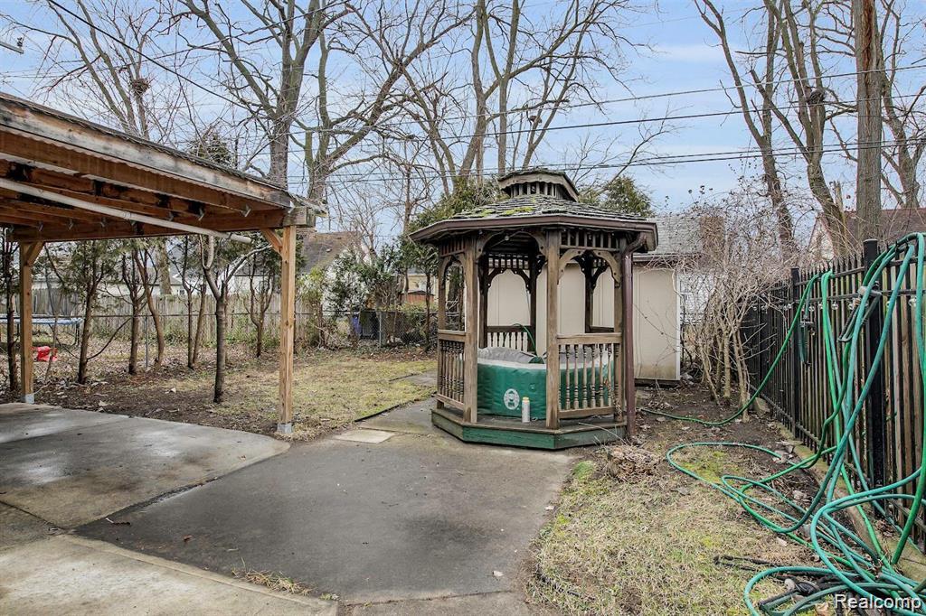 7518 Hazelton Street Property Photo 3
