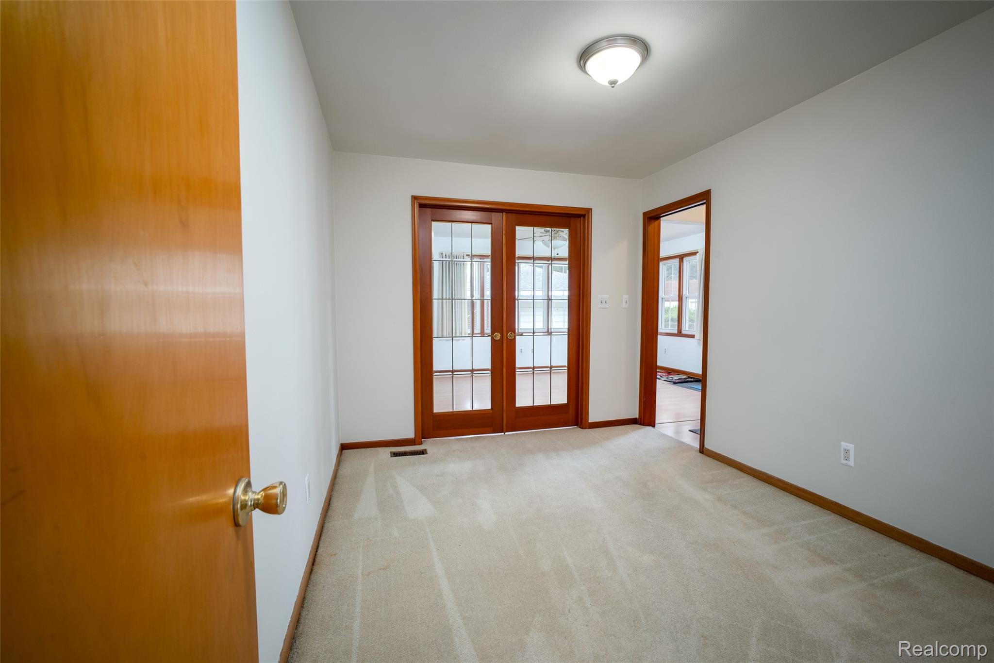 29505 Milton Avenue Property Photo 14