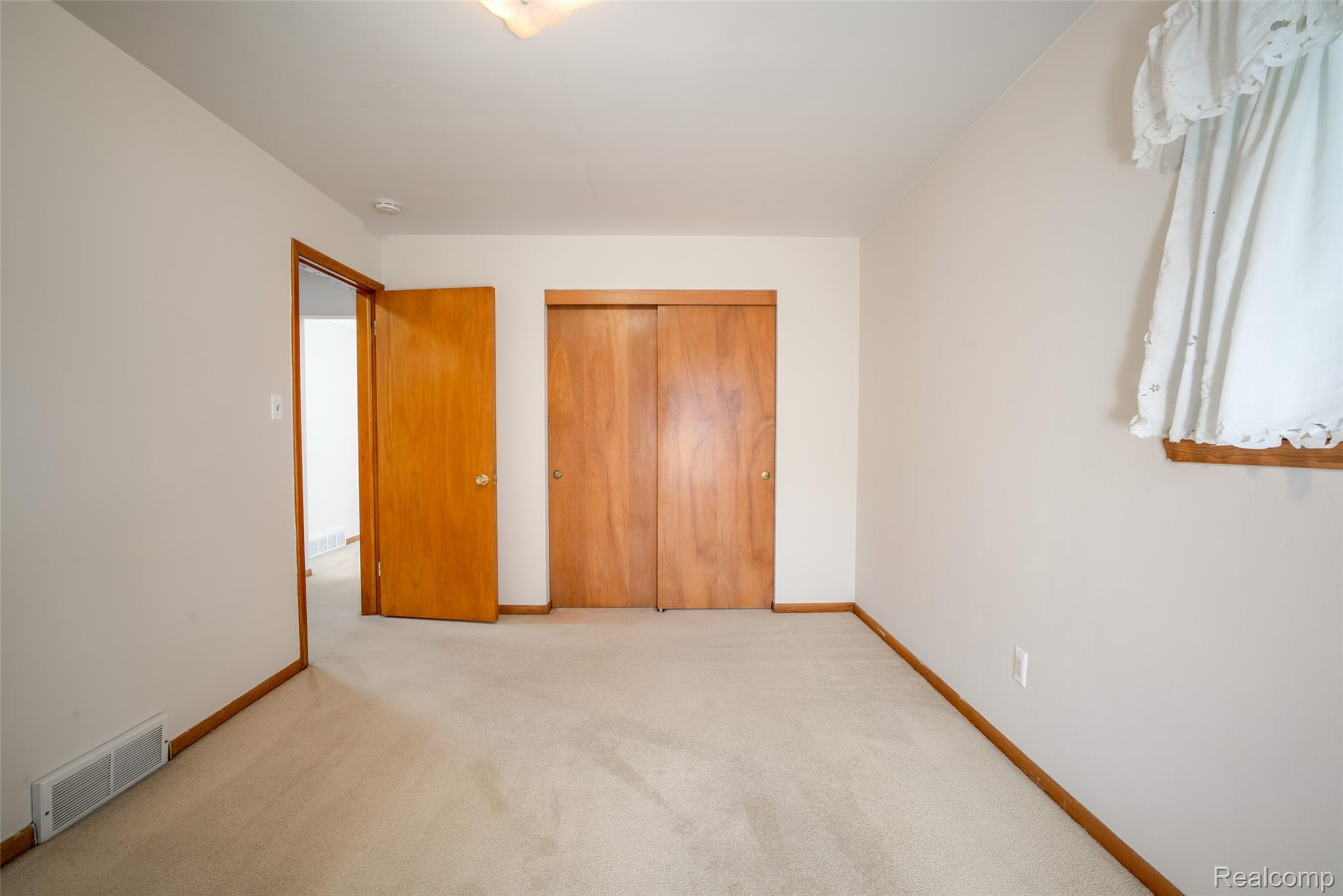29505 Milton Avenue Property Photo 16