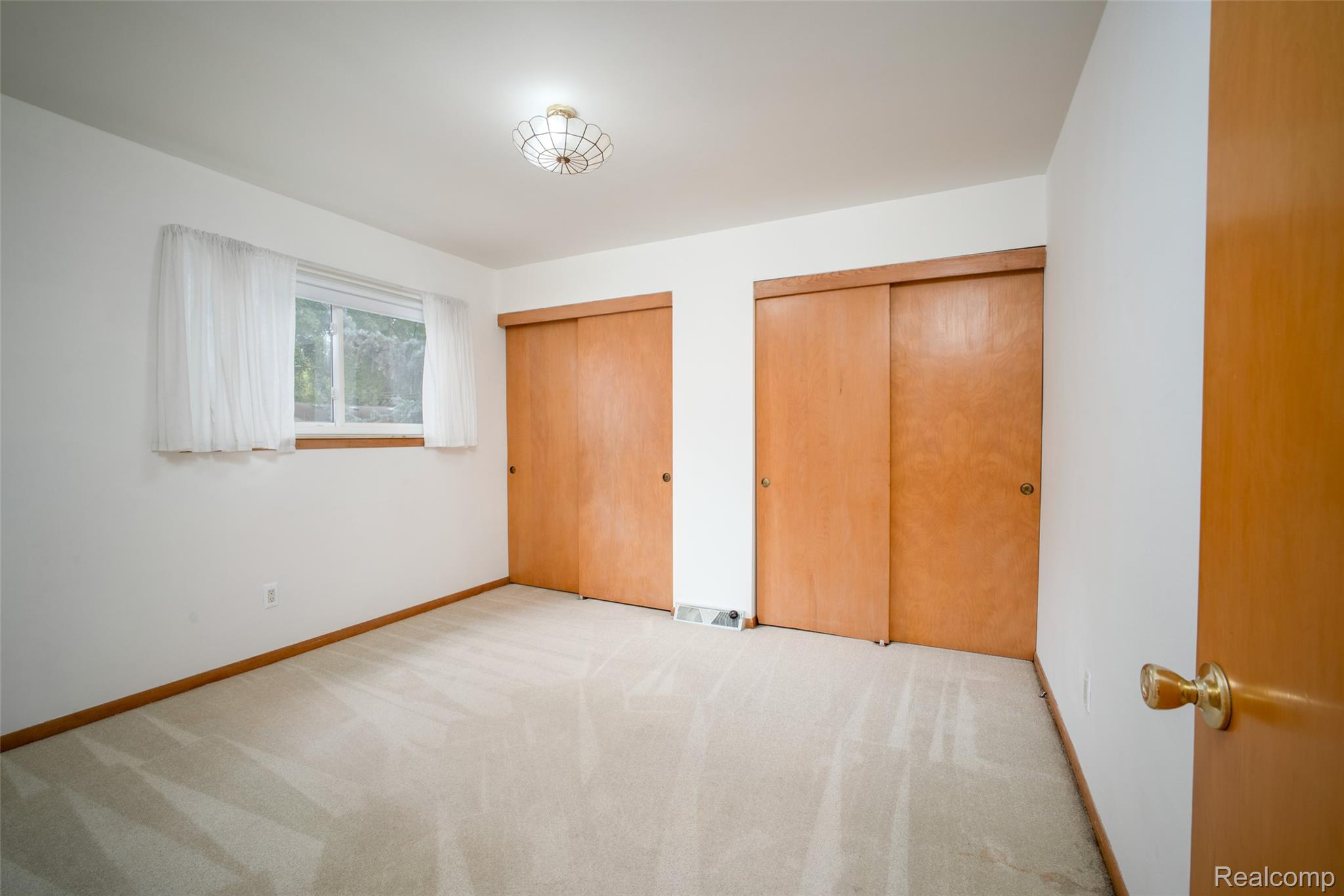 29505 Milton Avenue Property Photo 17