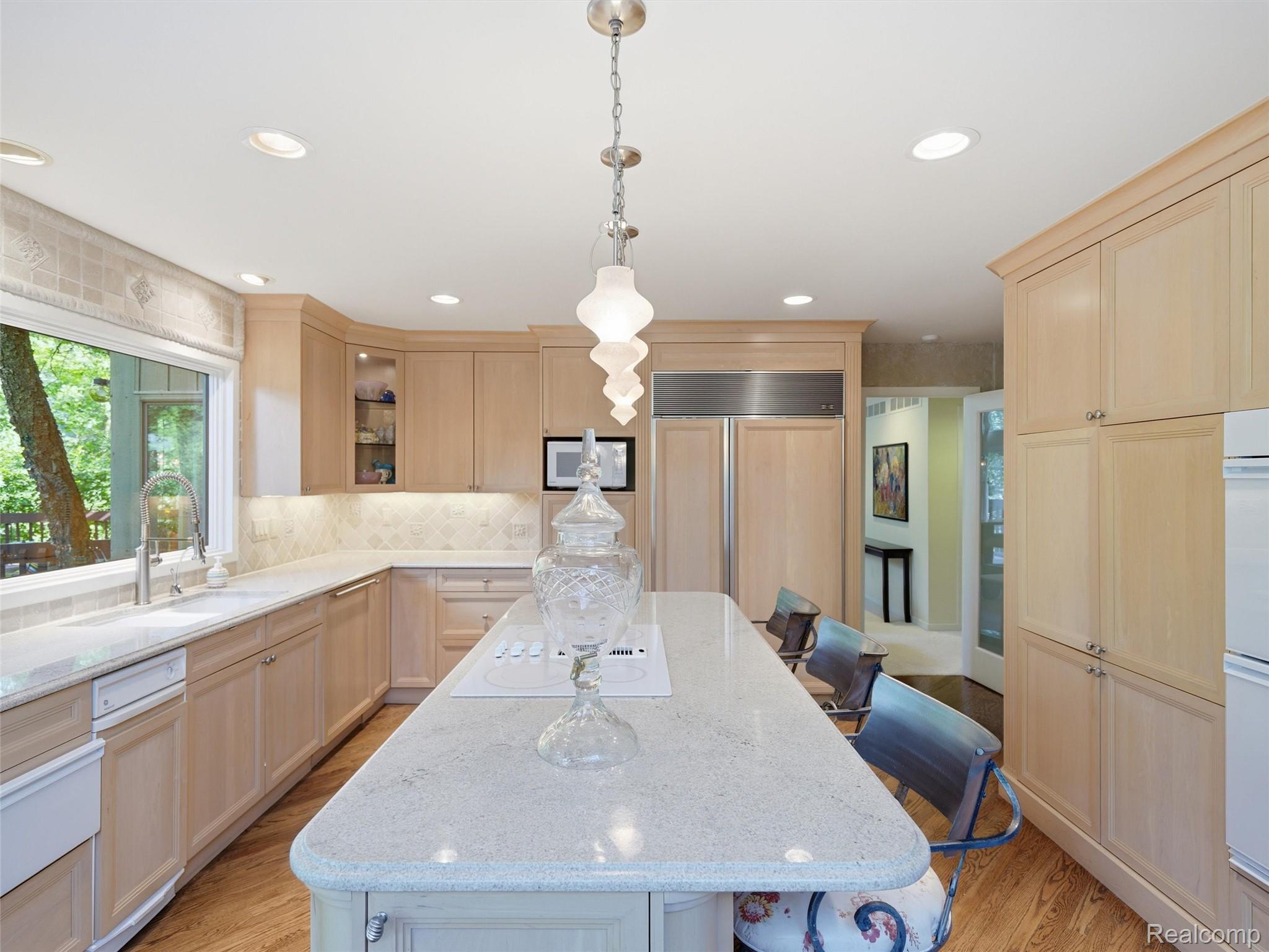 4751 Rolling Ridge Road Property Photo 11
