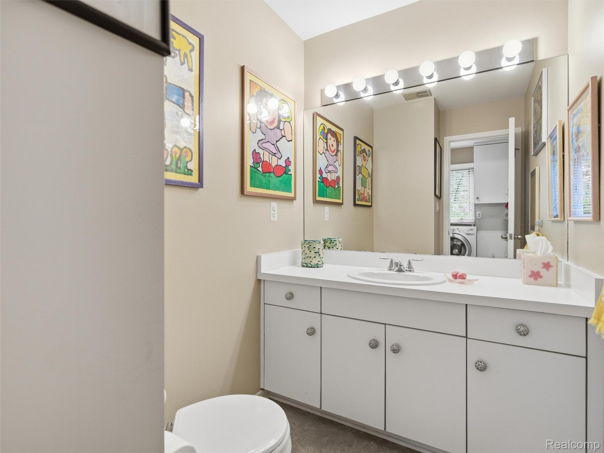 4751 Rolling Ridge Road Property Photo 18