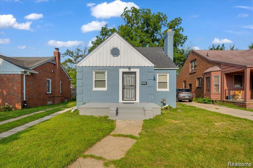 16111 Gilchrist Street Property Photo 1