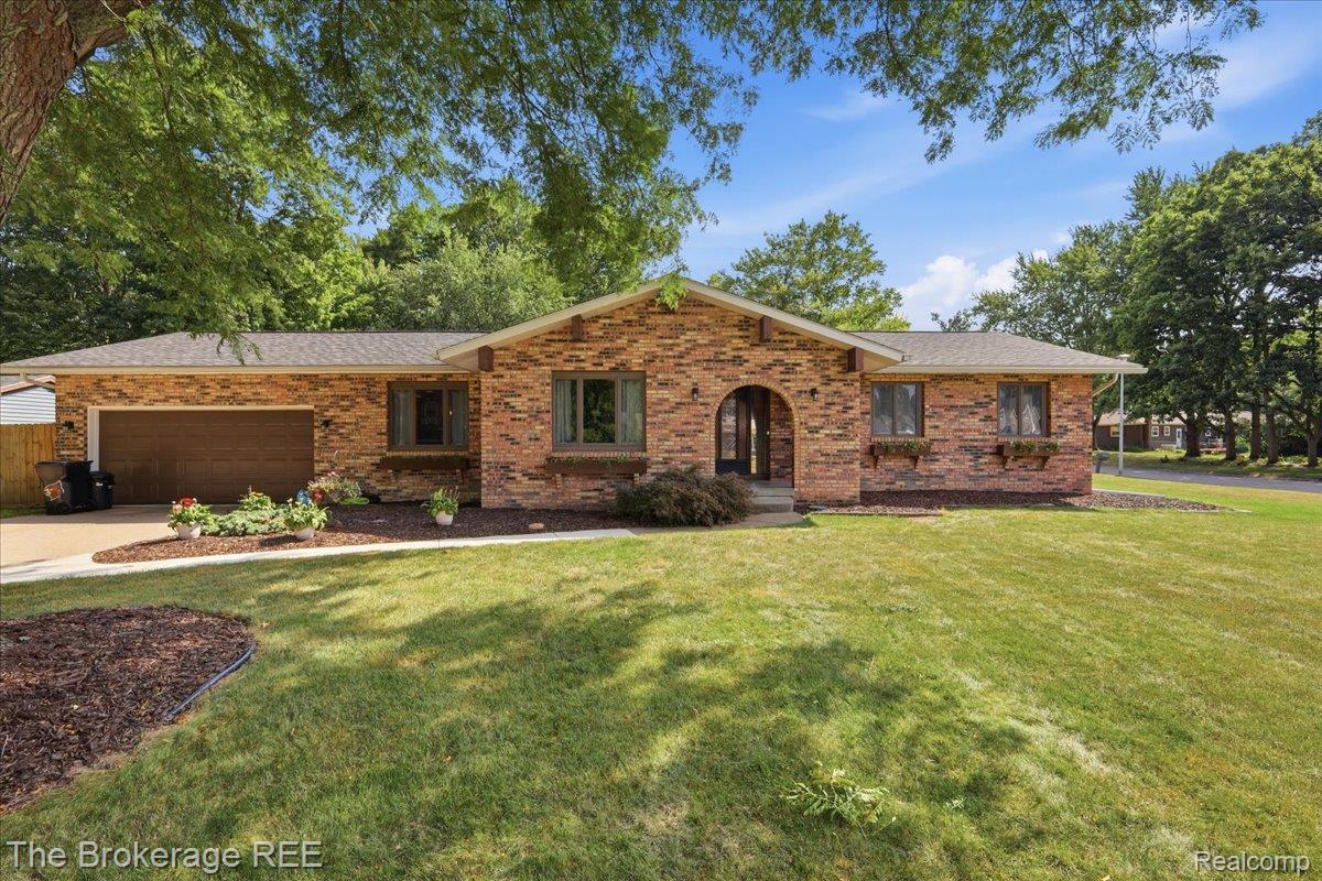 2307 Belle Meade Drive Property Photo 1