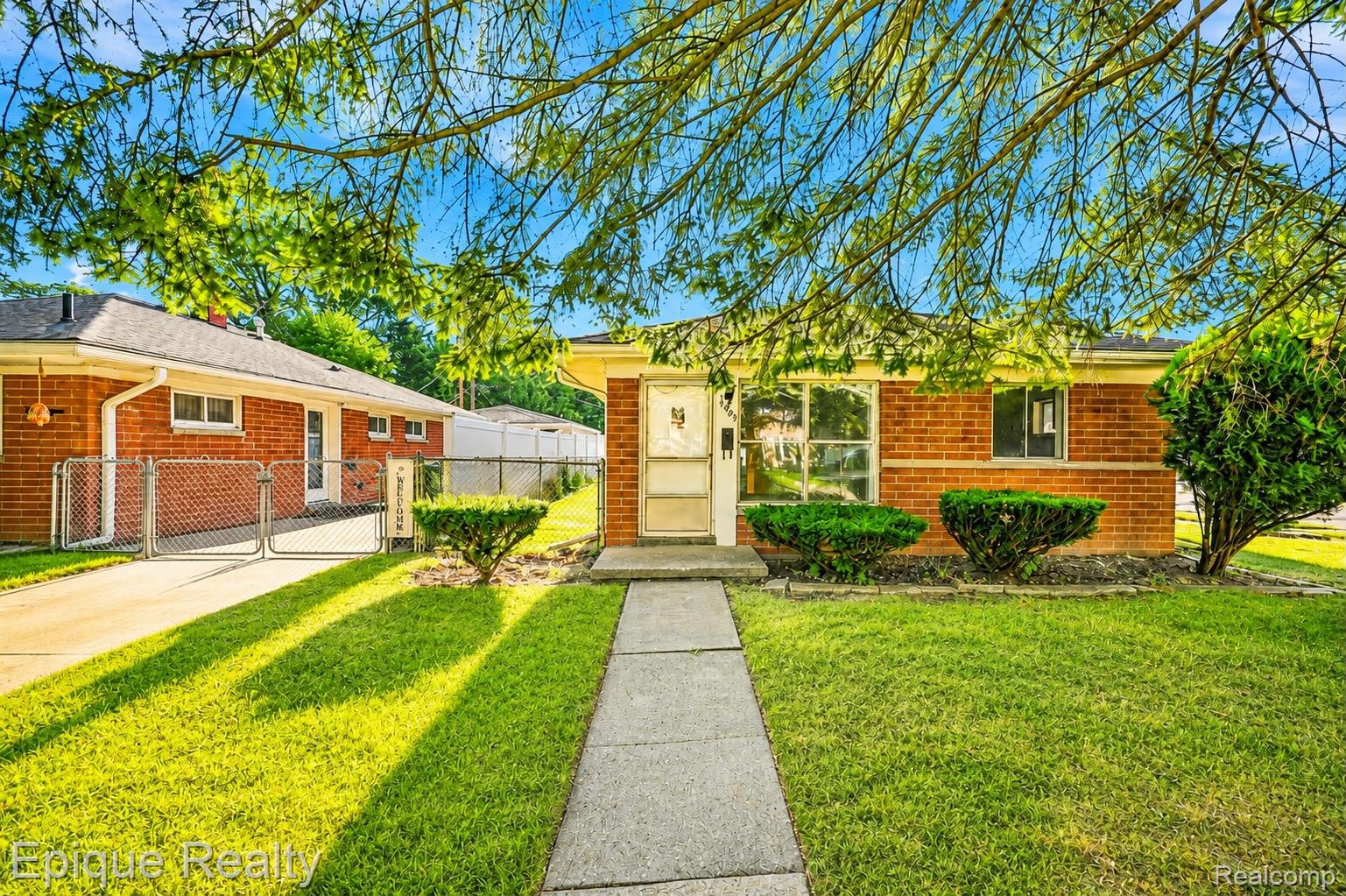 14589 Helen Street Property Photo 1