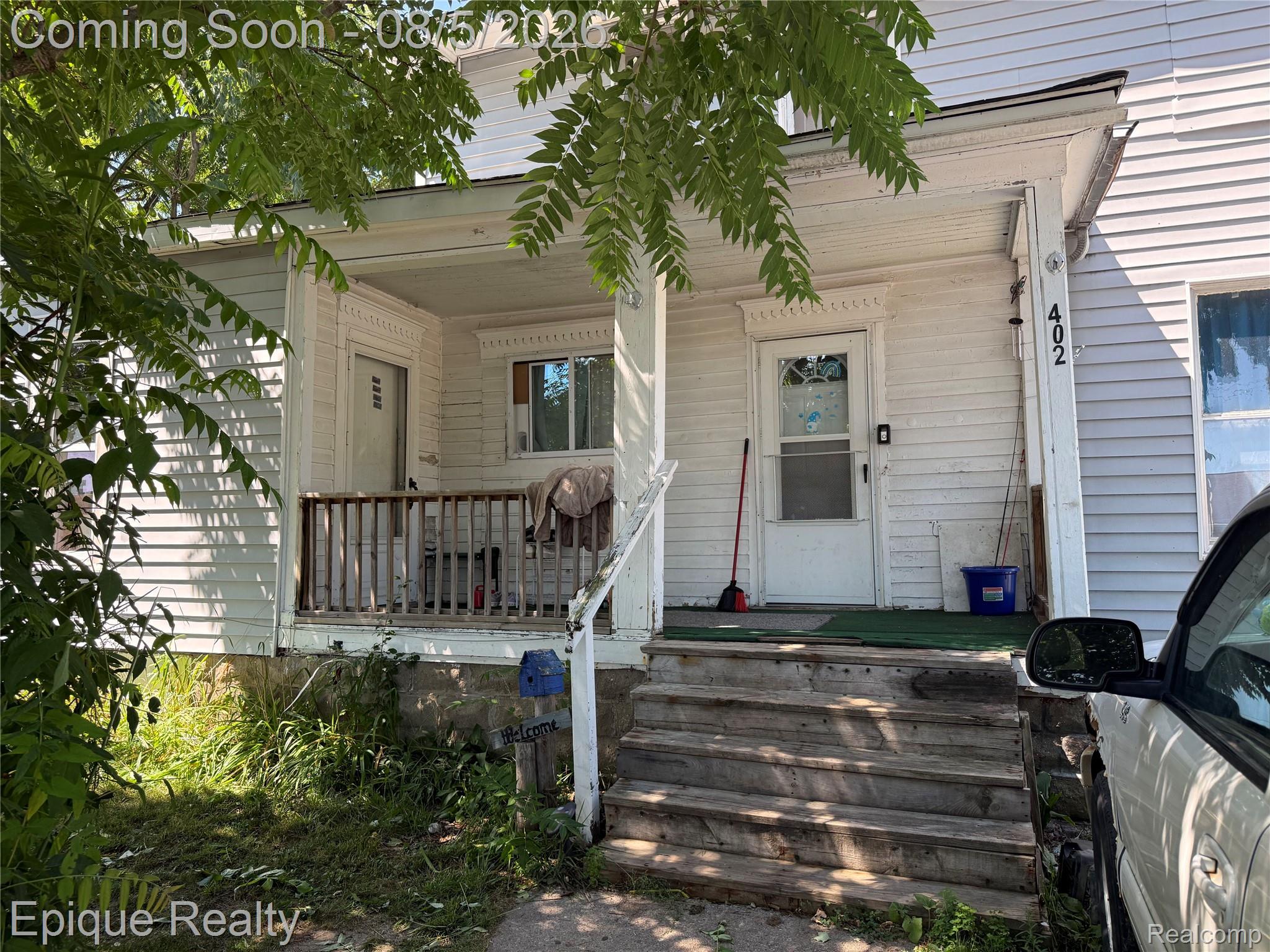 402 Black Street Property Photo 1