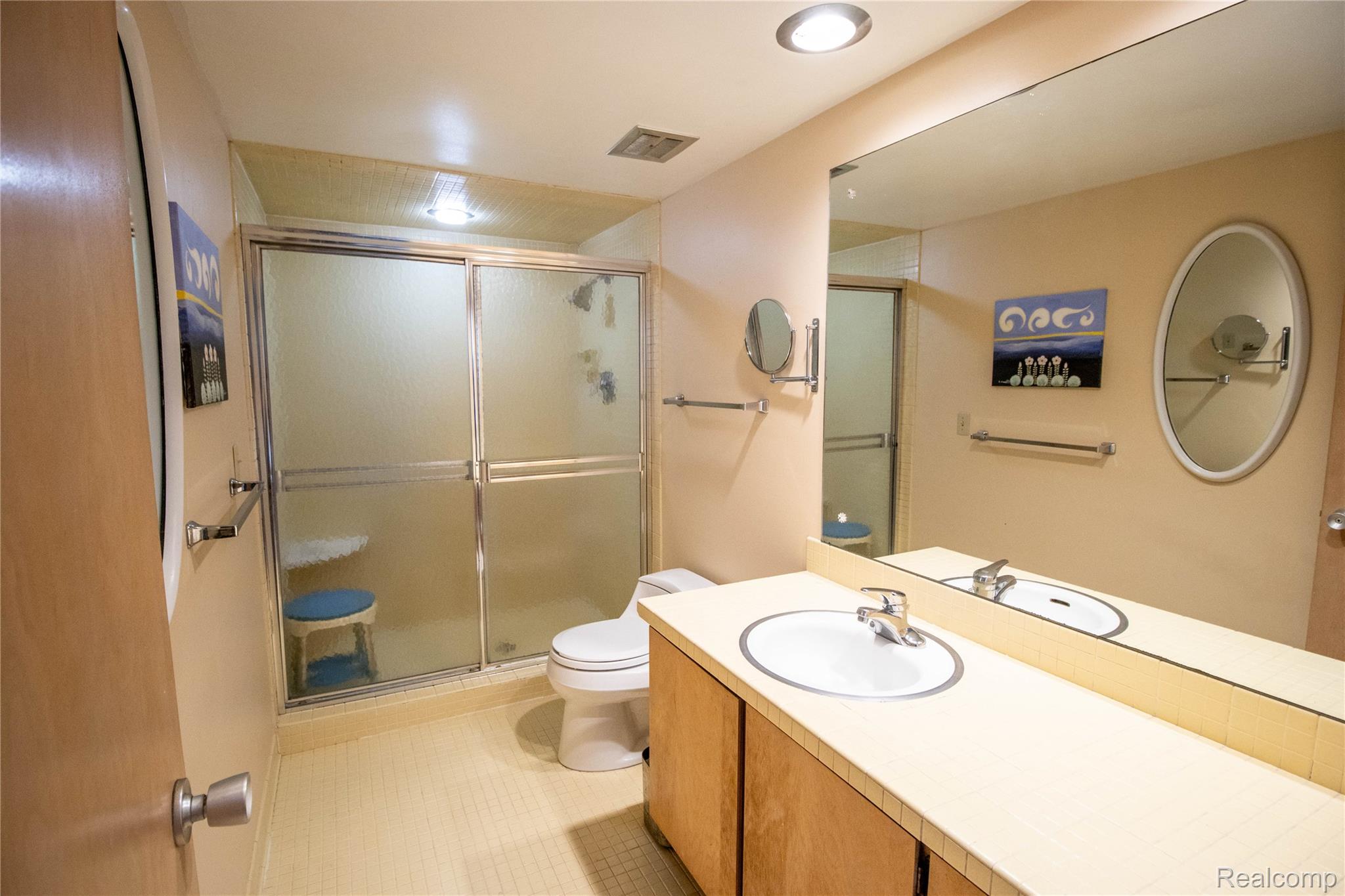 9302 Green Tree Drive Property Photo 37