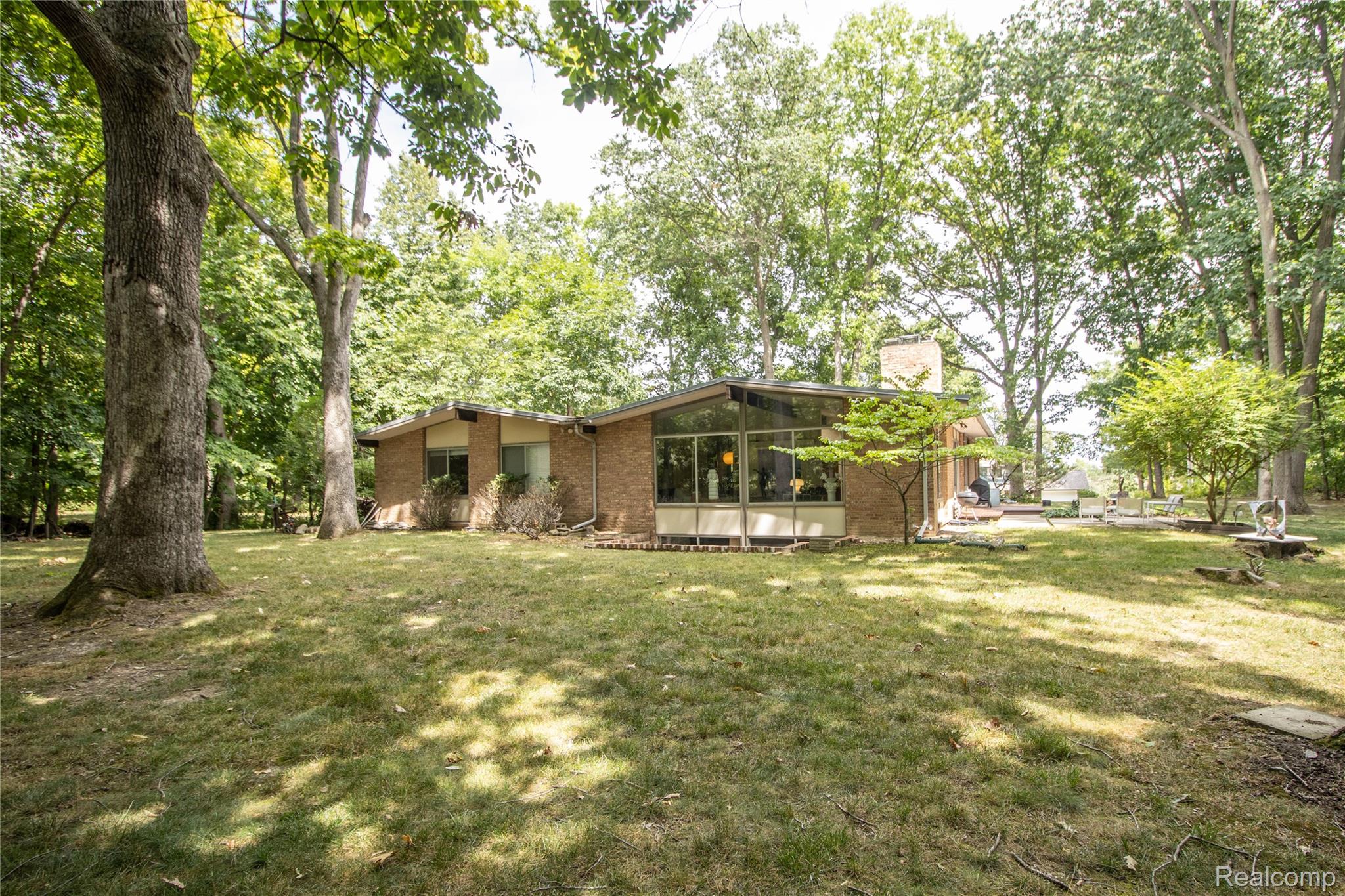 9302 Green Tree Drive Property Photo 46