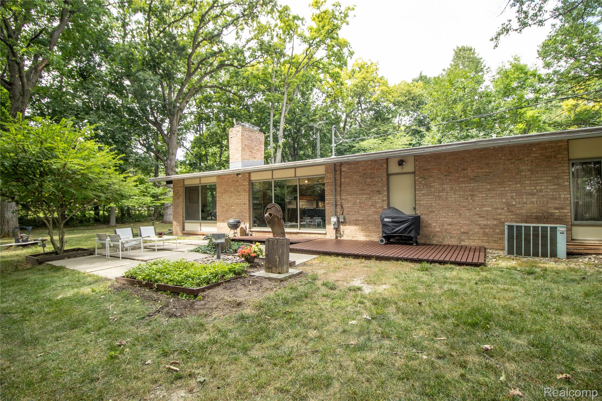 9302 Green Tree Drive Property Photo 48