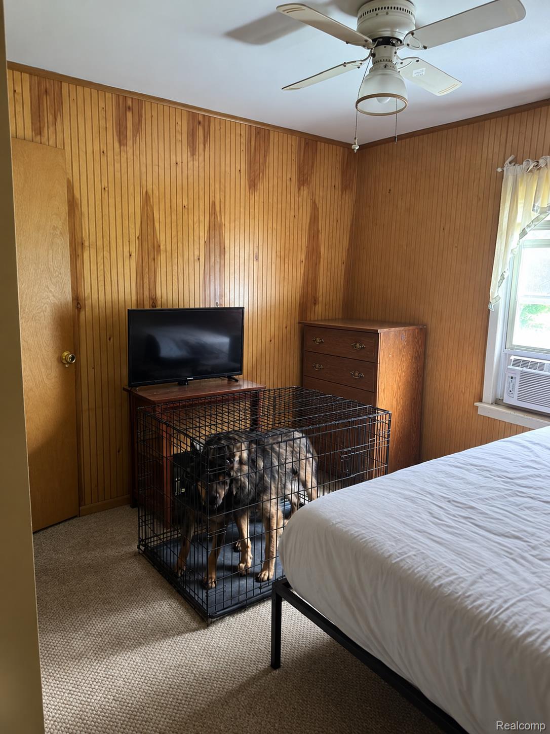 574 Wilson Avenue Property Photo 7
