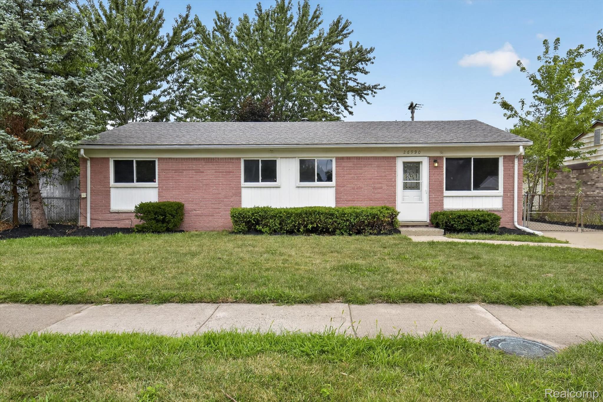 26990 Leroy Street Property Photo 1