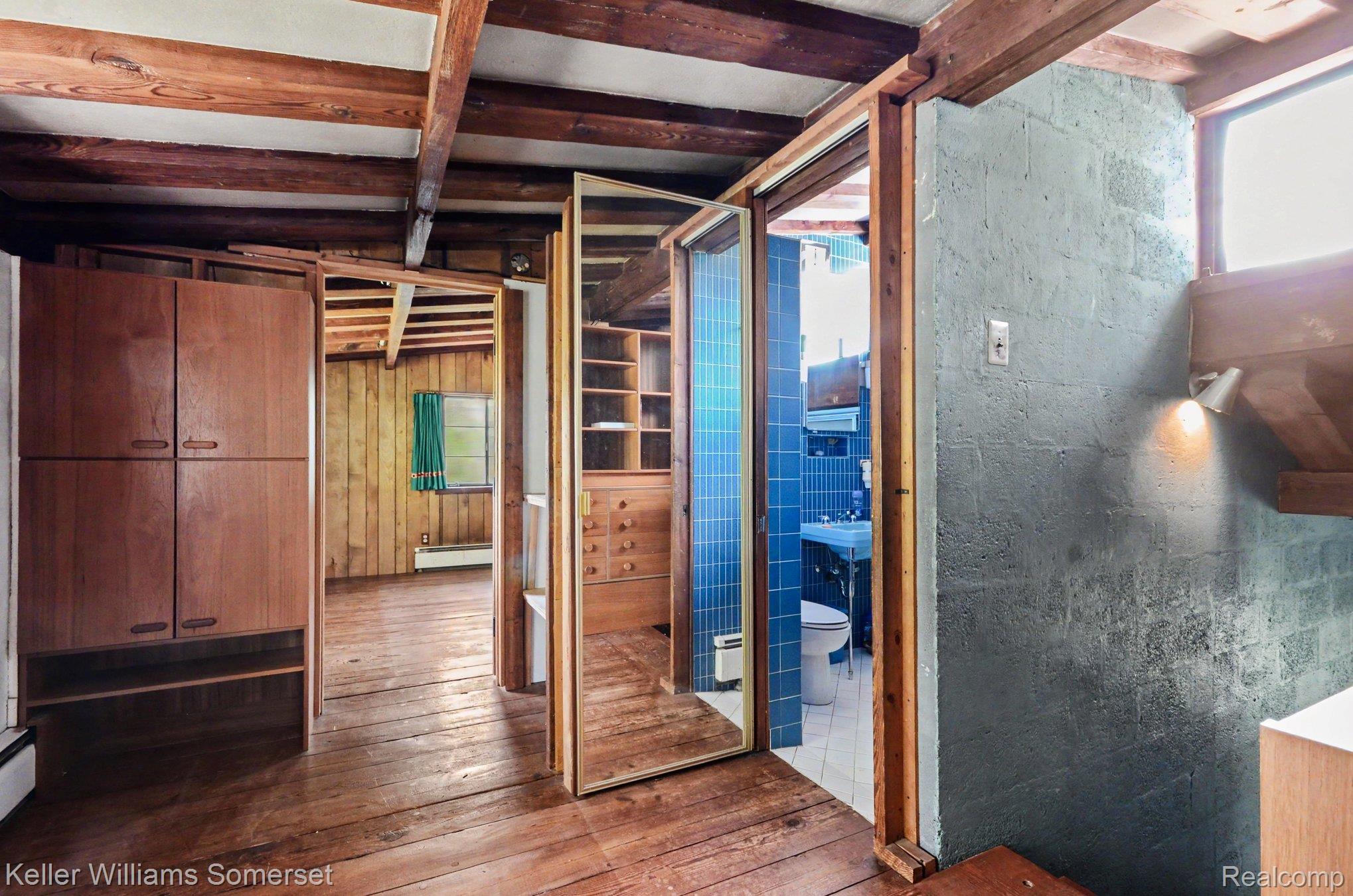 6920 Coolidge Highway Property Photo 11