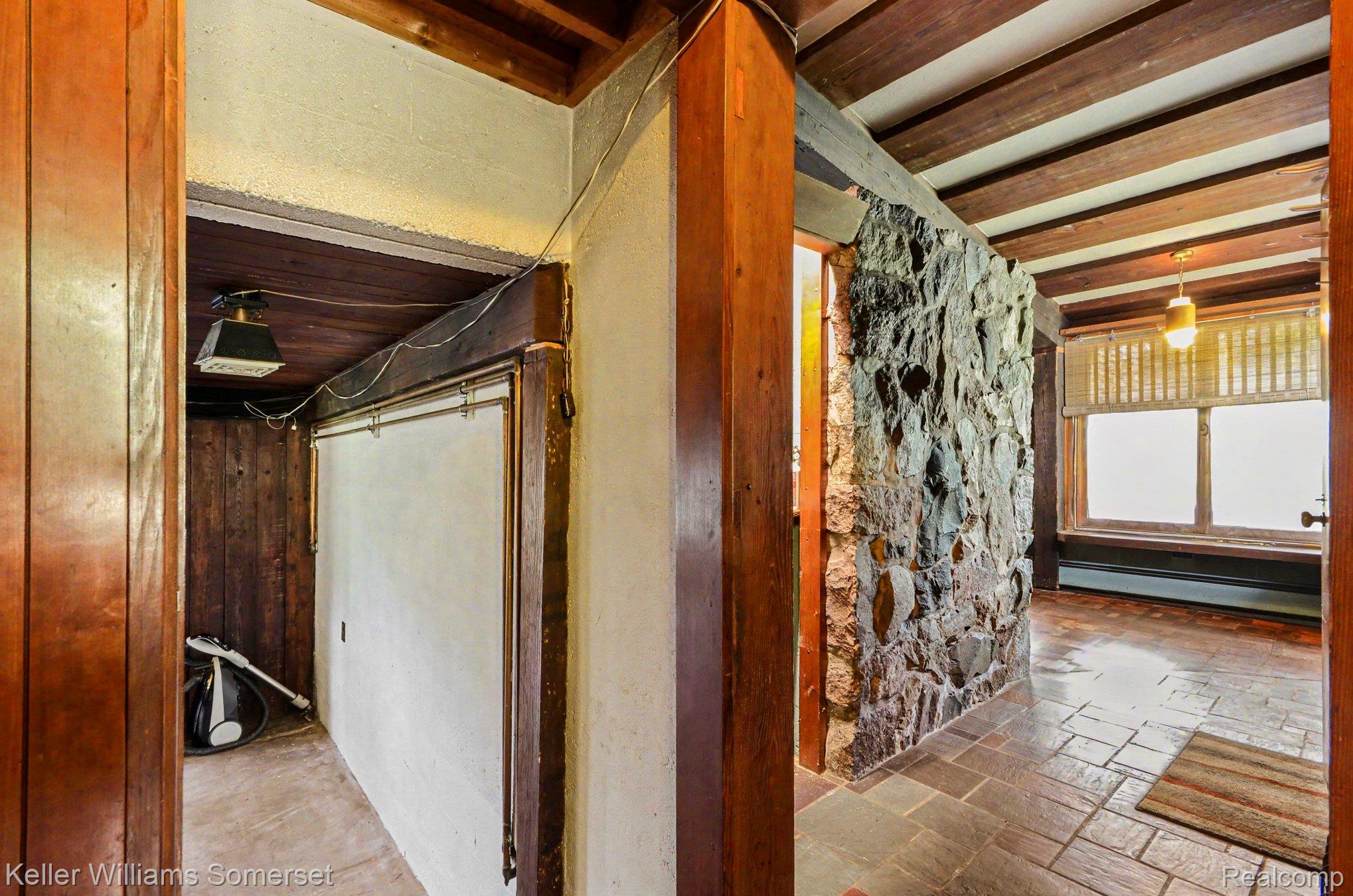 6920 Coolidge Highway Property Photo 14