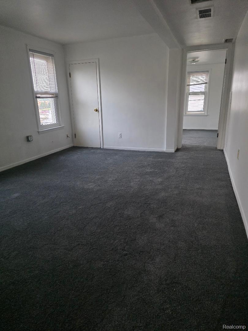 190 W Flint Street Property Photo 4