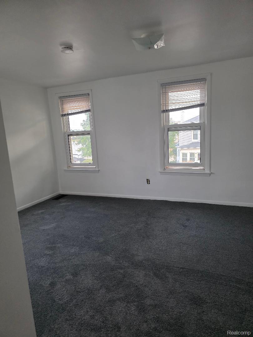 190 W Flint Street Property Photo 5