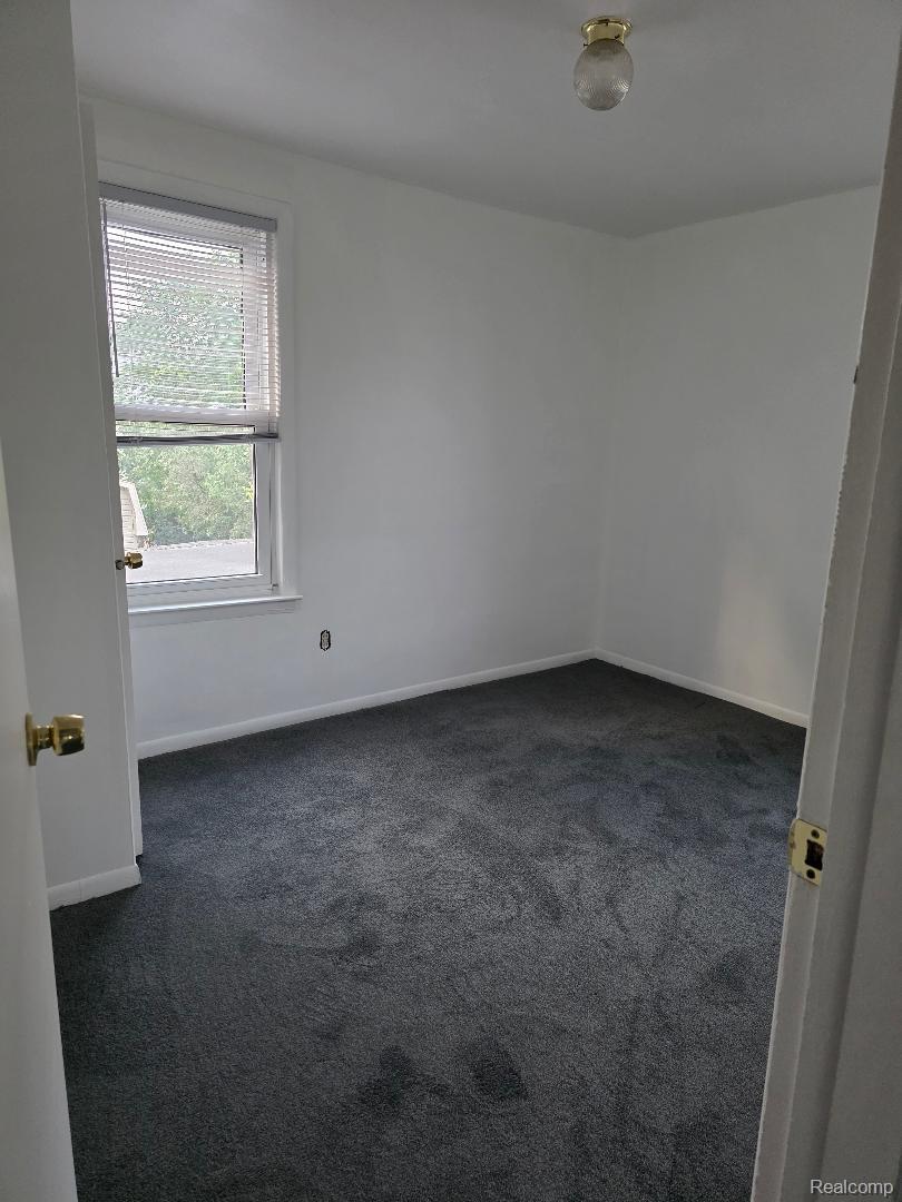 190 W Flint Street Property Photo 6