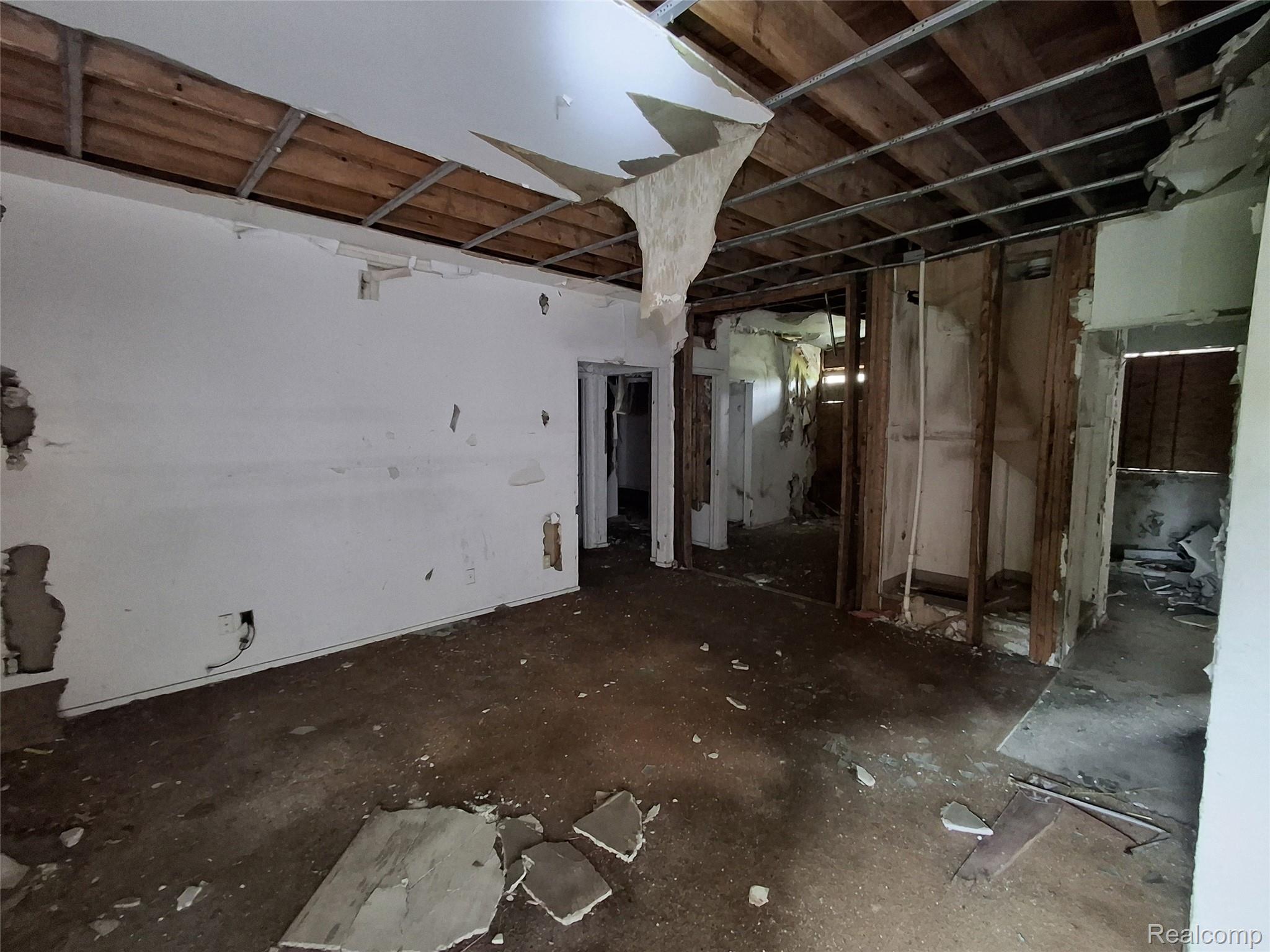 3931 Mcgraw Street Property Photo 45