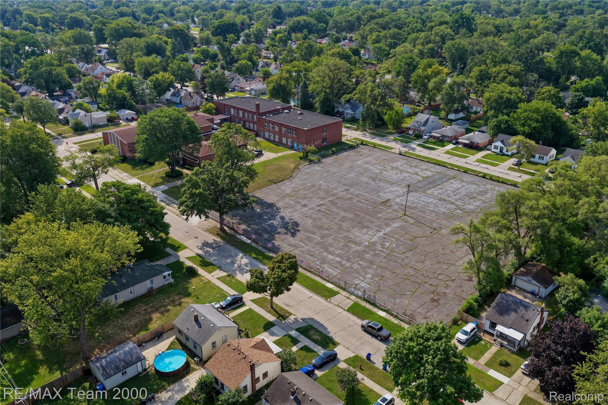 26123 Mcdonald Street Property Photo 4