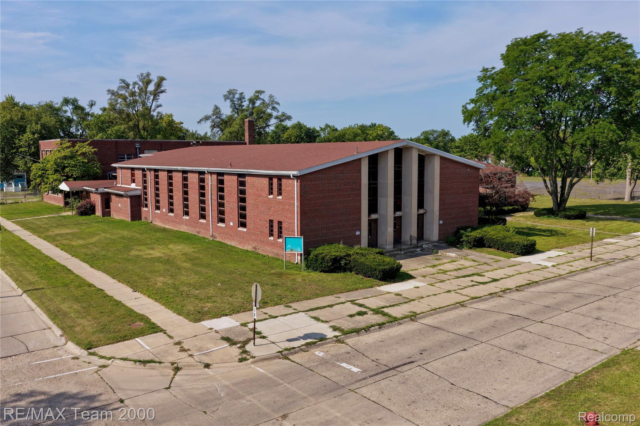 26123 Mcdonald Street Property Photo 7