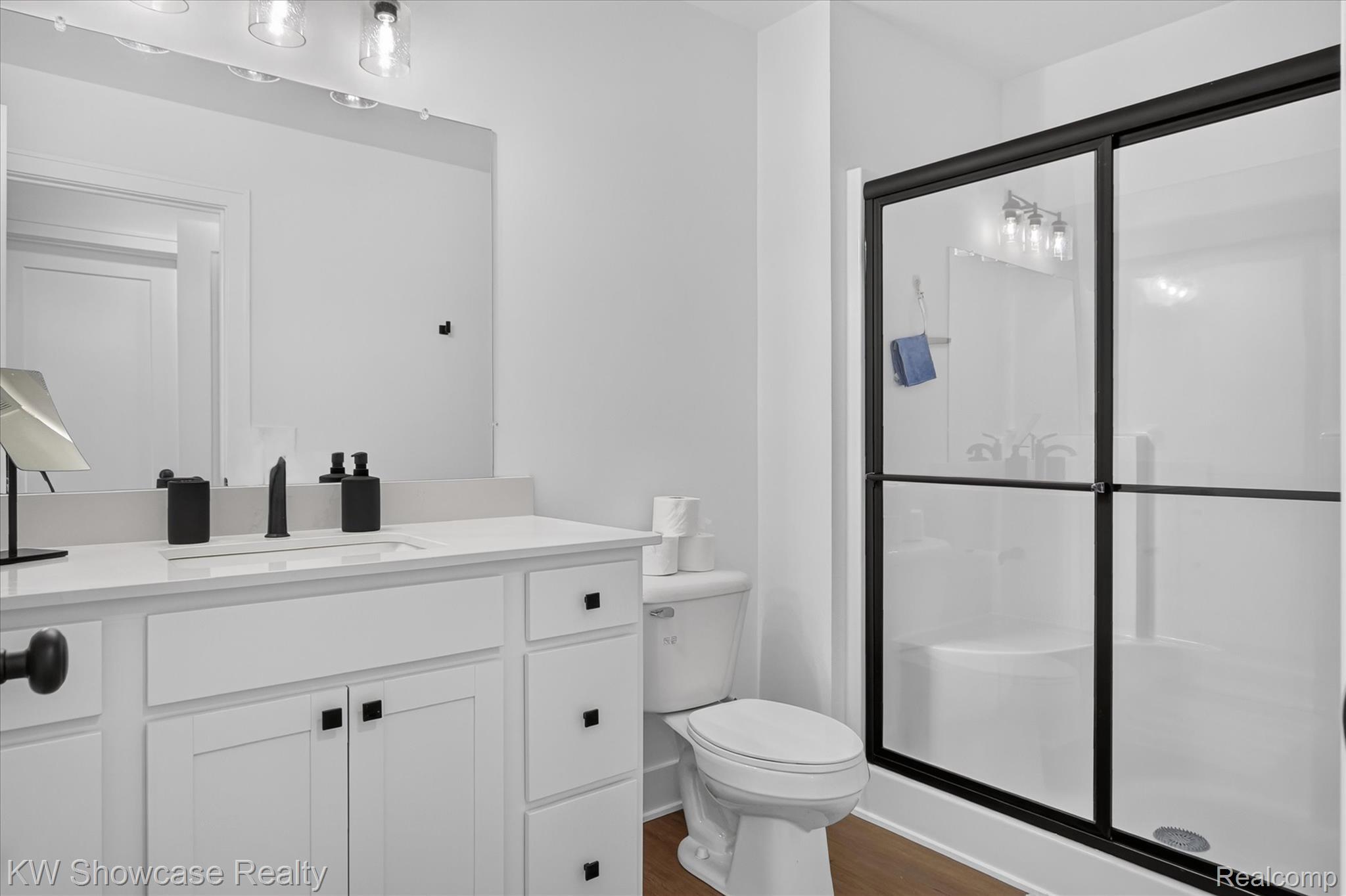 553 Village Lane Property Photo 18