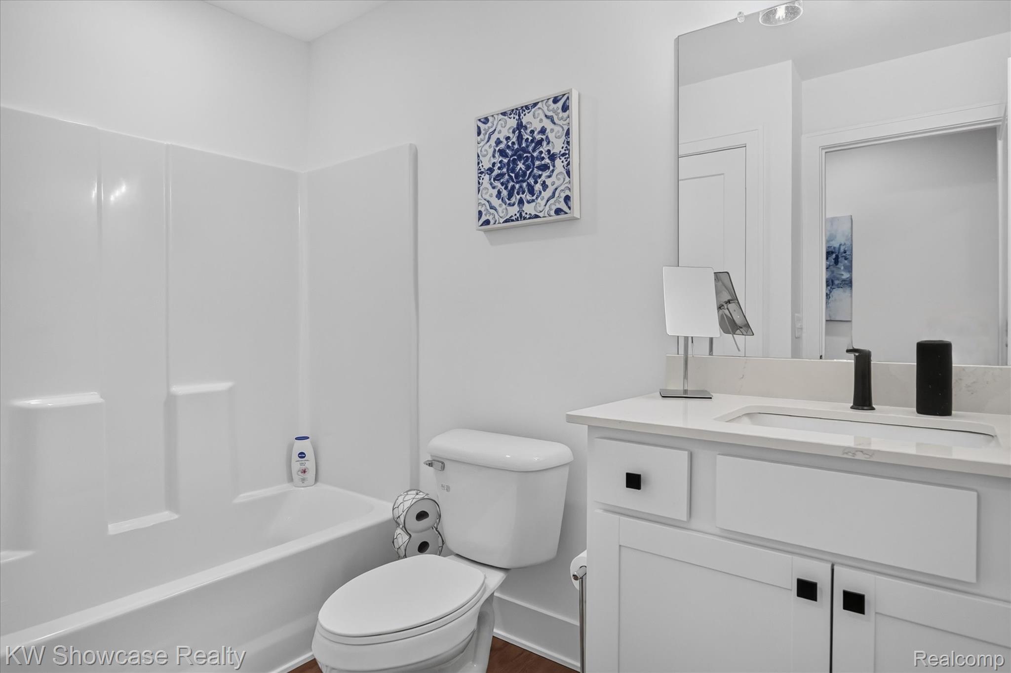 553 Village Lane Property Photo 21