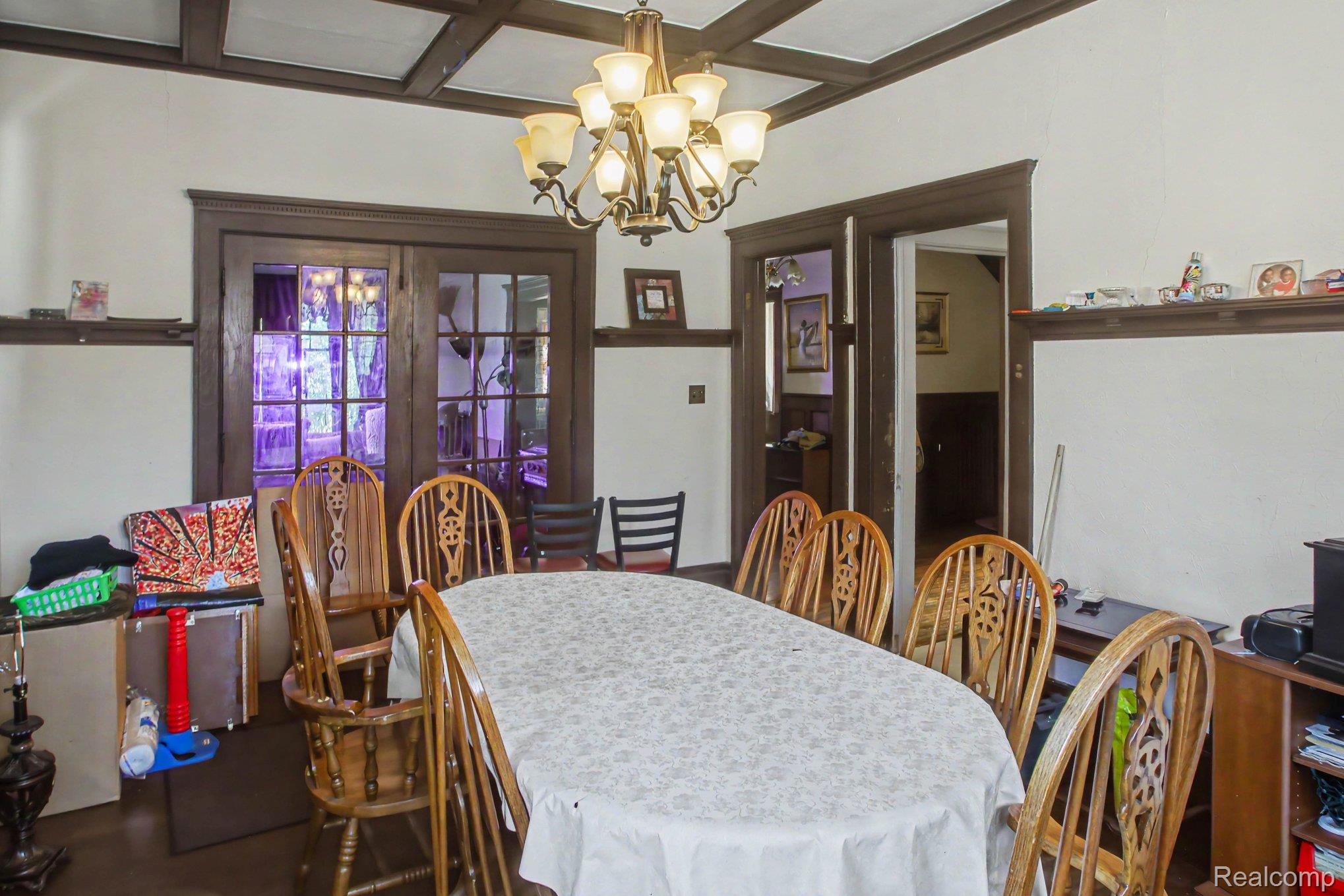 80 Longfellow Property Photo 8