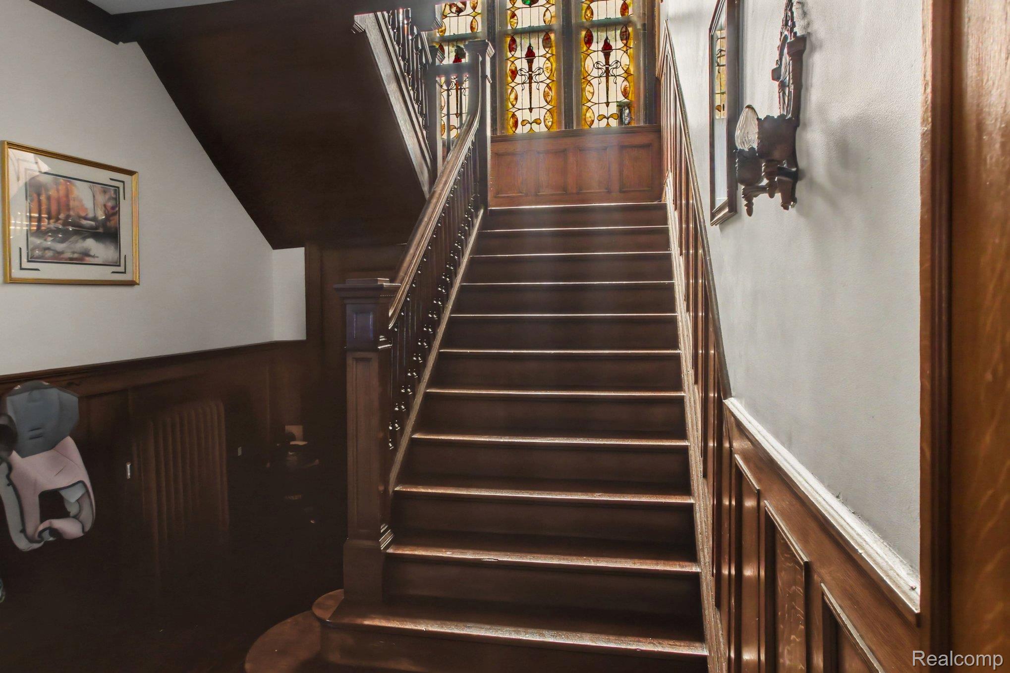 80 Longfellow Property Photo 12