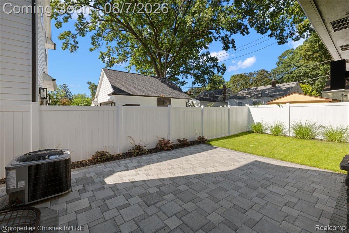 1935 Brookwood Avenue Property Photo 47