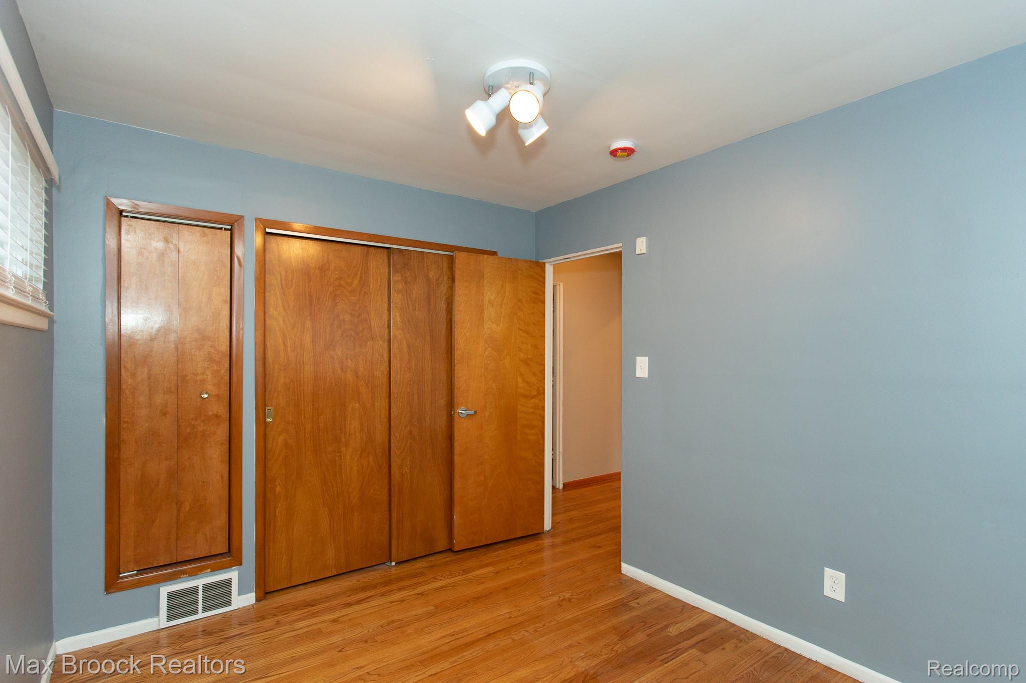 8501 Northfield Boulevard Property Photo 21