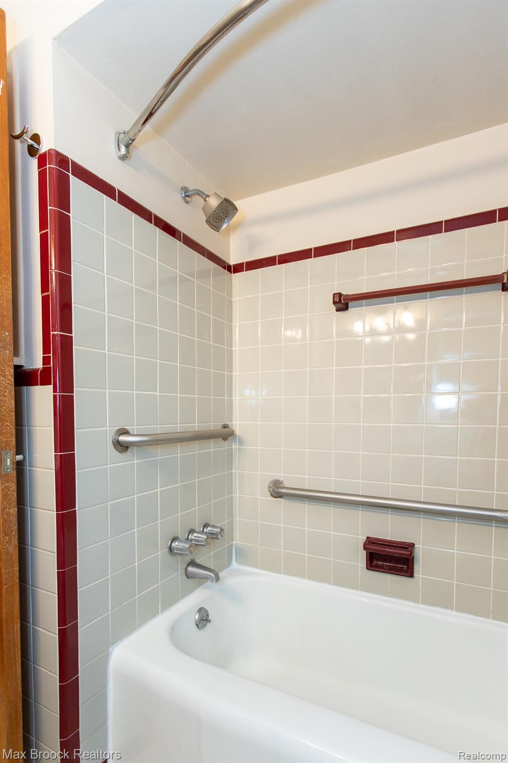 8501 Northfield Boulevard Property Photo 25